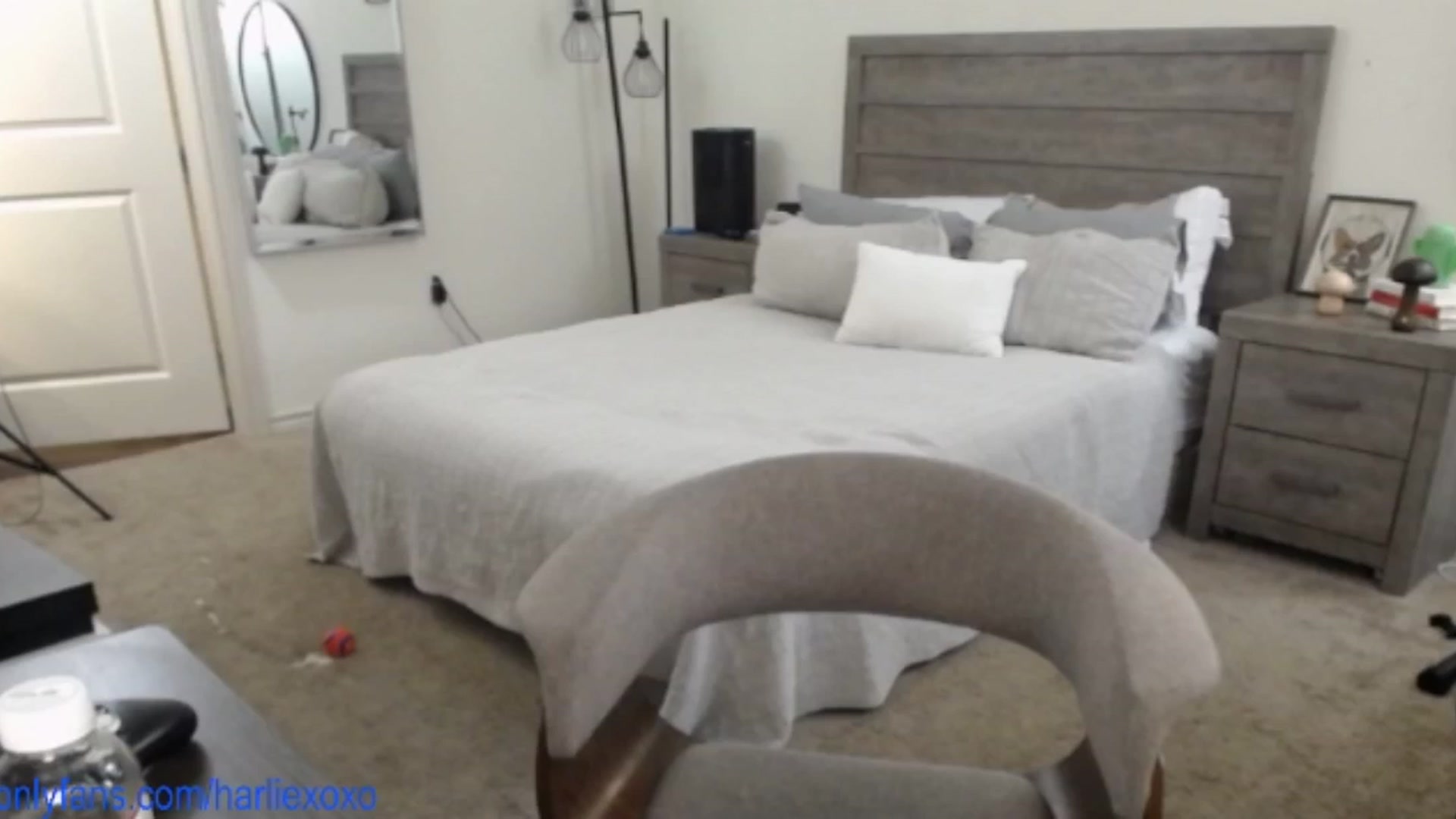 Gallery image thumbnail from SweetHarlie's myfreecams stream on, 05/02/2025, 18:47 image 8 of 20