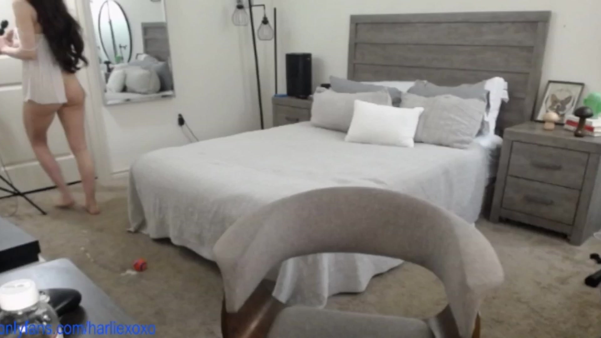 Gallery image thumbnail from SweetHarlie's myfreecams stream on, 05/02/2025, 18:47 image 7 of 20