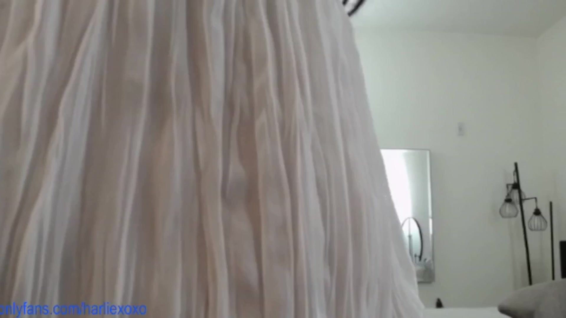 Gallery image thumbnail from SweetHarlie's myfreecams stream on, 05/02/2025, 20:14 image 15 of 20