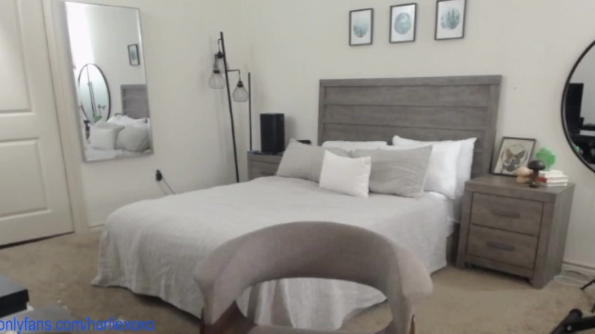 Gallery image thumbnail from SweetHarlie's myfreecams stream on, 05/06/2025, 21:30 image 17 of 20