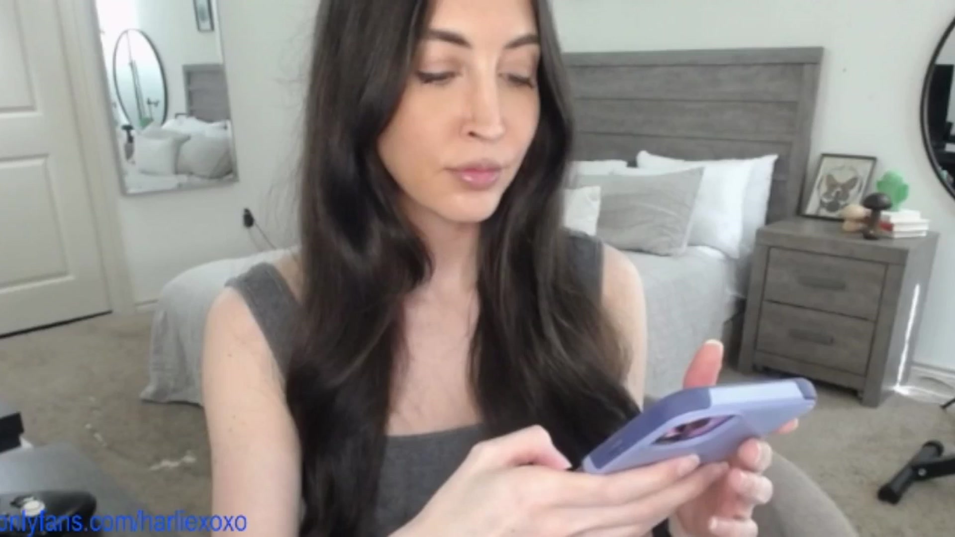 Gallery image thumbnail from SweetHarlie's myfreecams stream on, 05/06/2025, 21:30 image 4 of 20