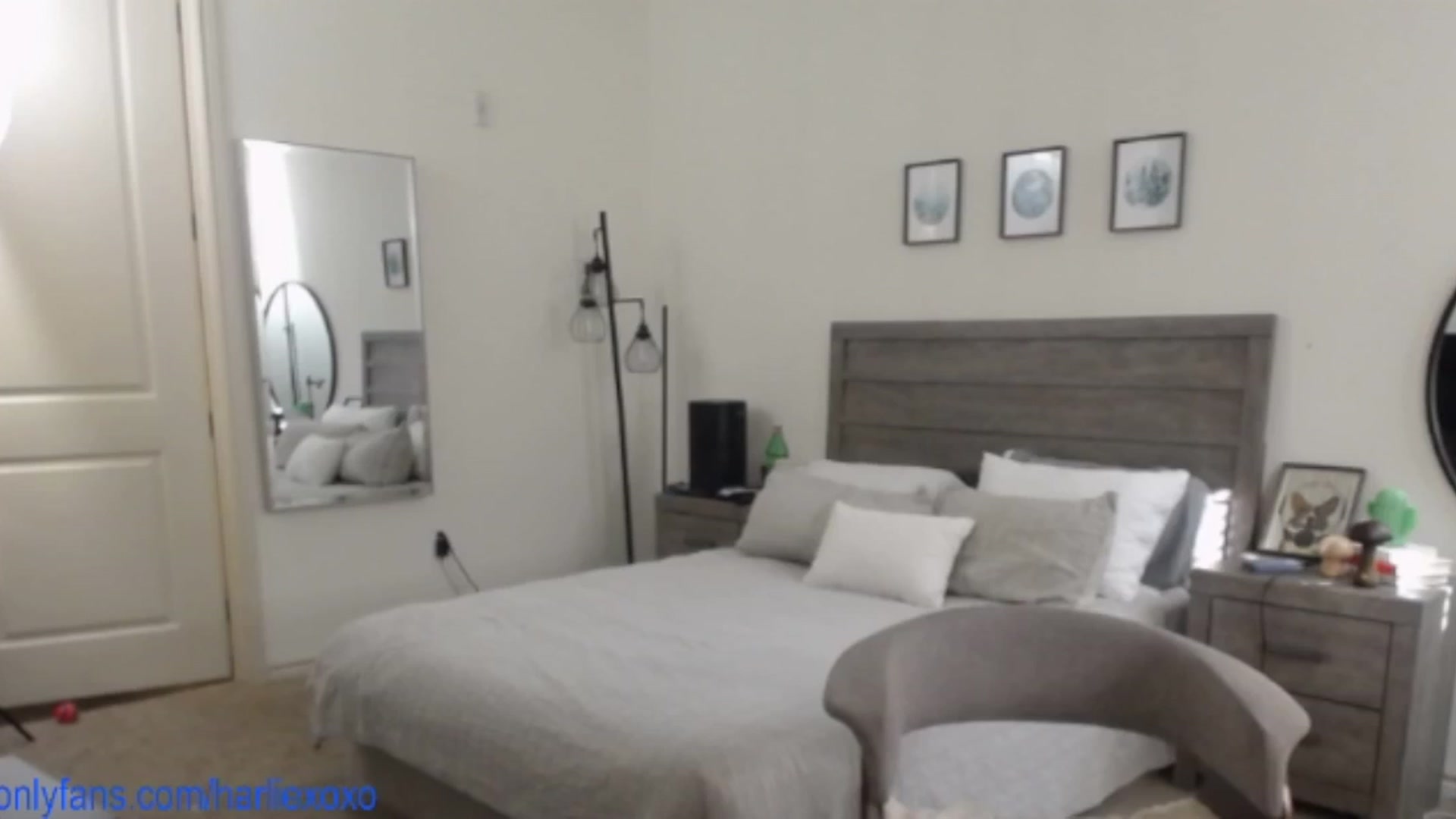 Gallery image thumbnail from SweetHarlie's myfreecams stream on, 05/08/2025, 22:41 image 14 of 20