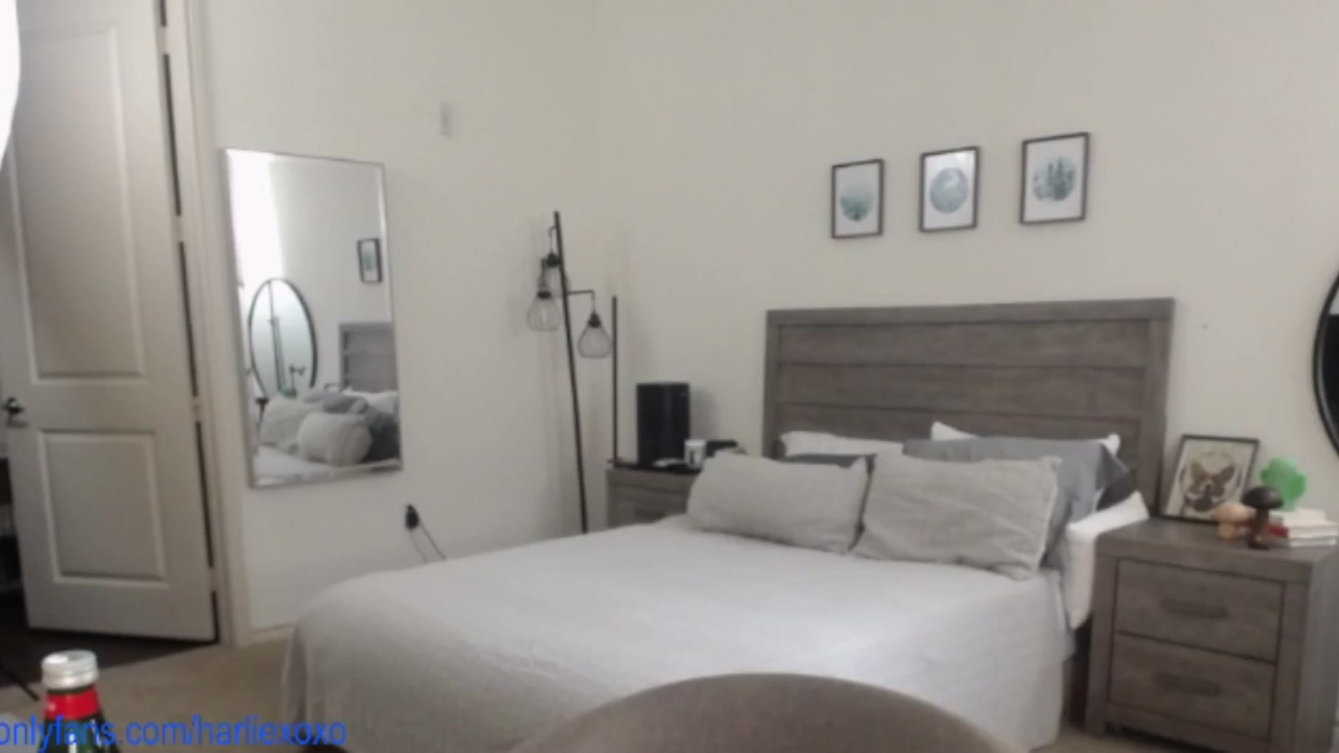 Gallery image thumbnail from SweetHarlie's myfreecams stream on, 05/09/2025, 19:33 image 20 of 20