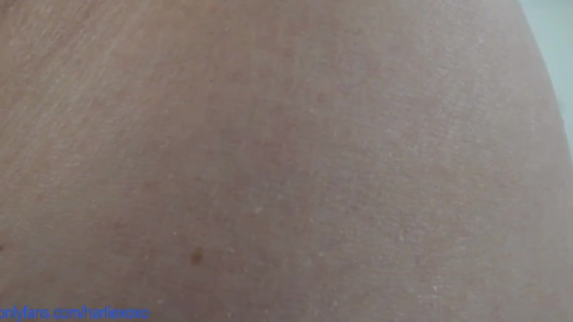 Gallery image thumbnail from SweetHarlie's myfreecams stream on, 05/27/2025, 22:52 image 16 of 20