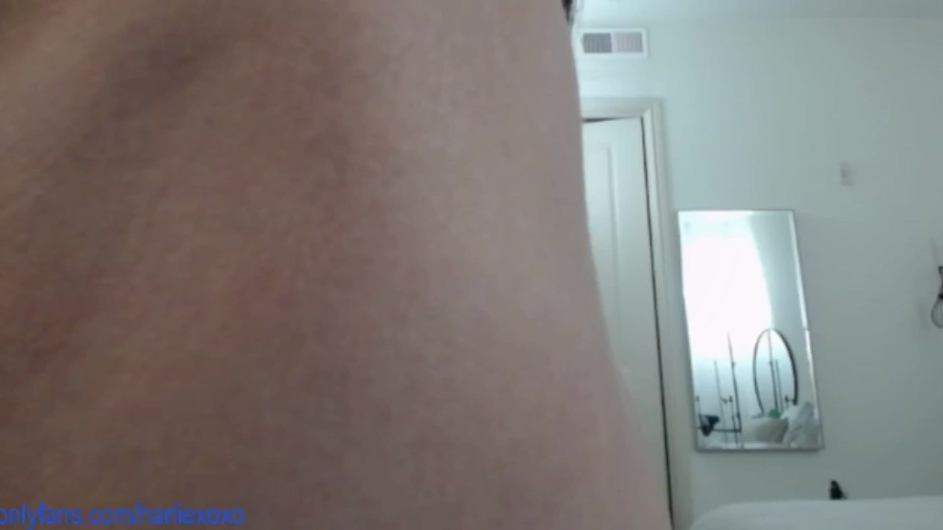 Gallery image thumbnail from SweetHarlie's myfreecams stream on, 05/28/2025, 21:26 image 14 of 20