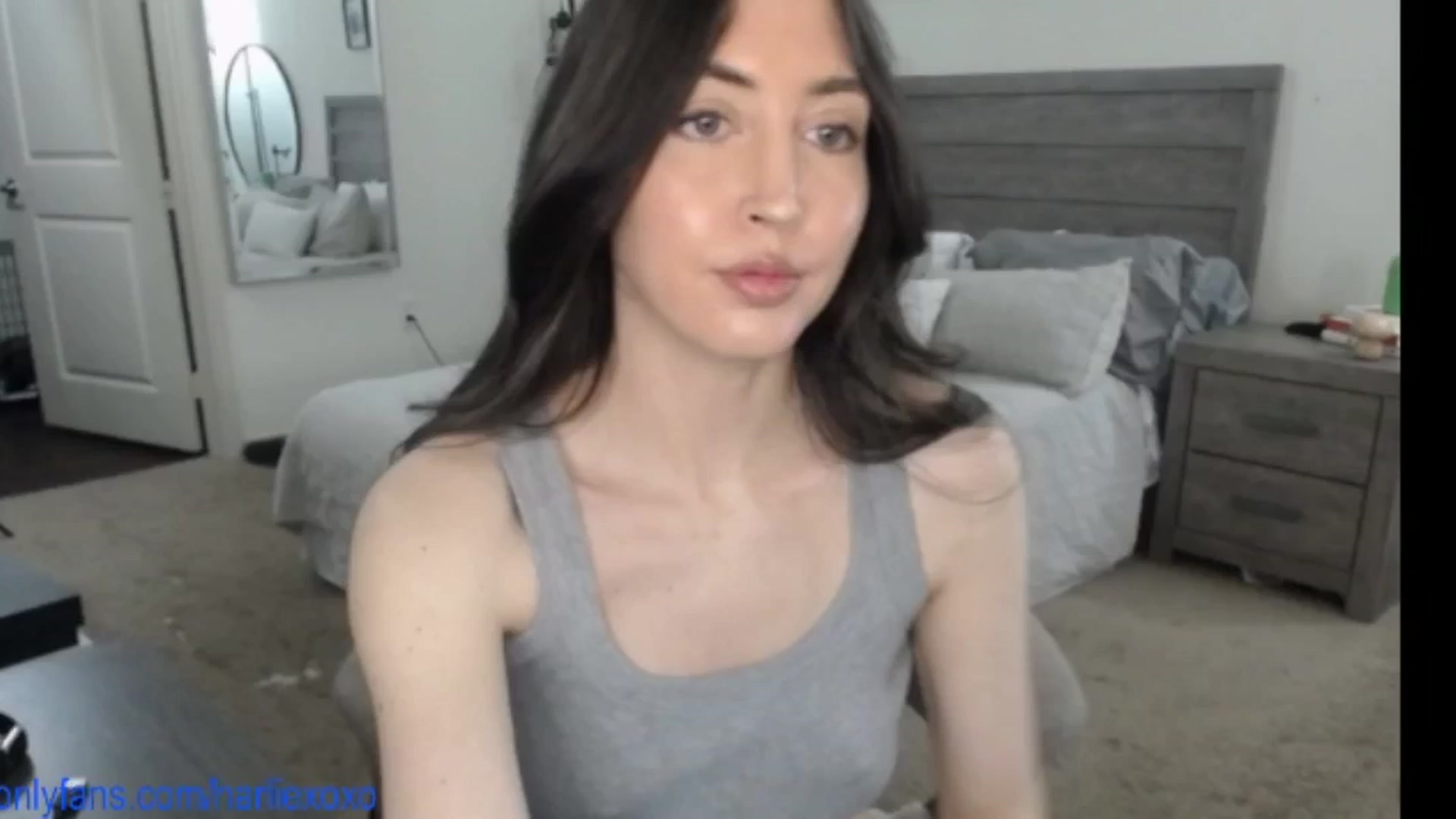 Gallery image thumbnail from SweetHarlie's myfreecams stream on, 06/13/2025, 20:28 image 12 of 20