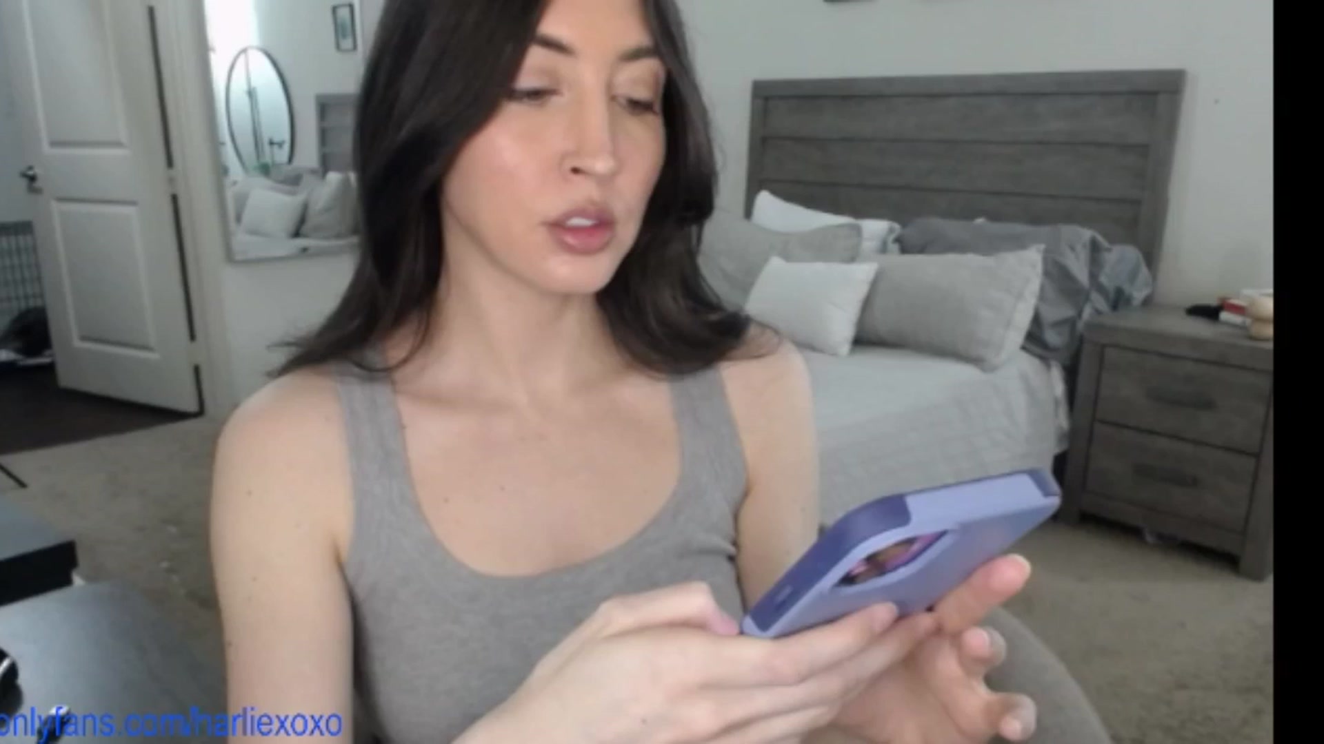 Gallery image thumbnail from SweetHarlie's myfreecams stream on, 06/13/2025, 20:28 image 17 of 20