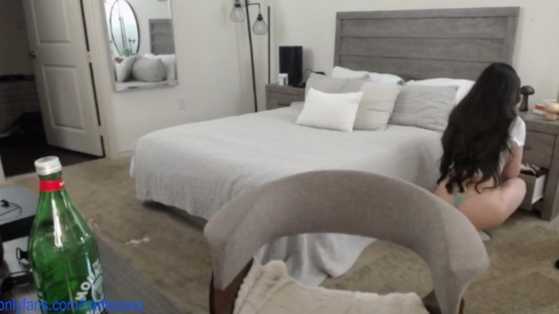 Gallery image thumbnail from SweetHarlie's myfreecams stream on, 06/17/2025, 21:00 image 3 of 20