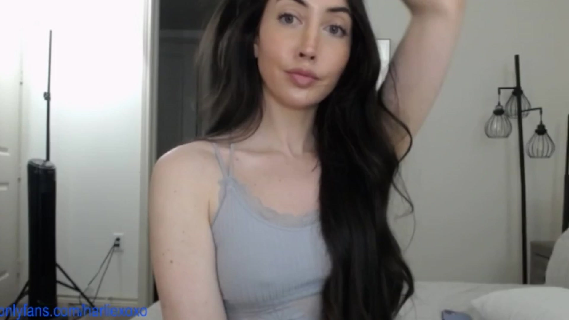 Gallery image thumbnail from SweetHarlie's myfreecams stream on, 06/17/2025, 23:14 image 7 of 20