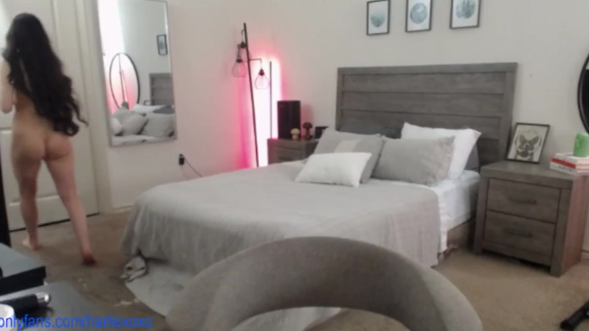 Gallery image thumbnail from SweetHarlie's myfreecams stream on, 07/27/2025, 02:03 image 16 of 20