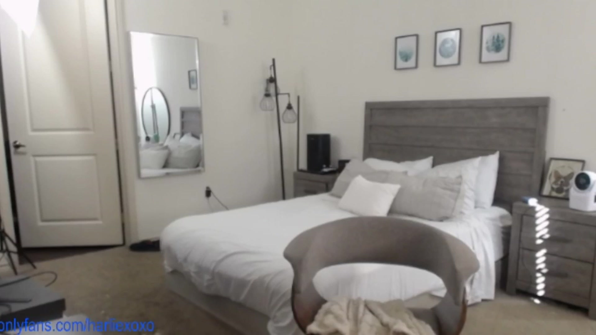 Gallery image thumbnail from SweetHarlie's myfreecams stream on, 07/29/2025, 22:53 image 9 of 20