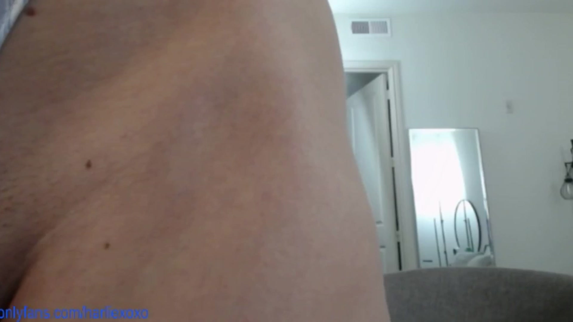 Gallery image thumbnail from SweetHarlie's myfreecams stream on, 08/19/2025, 23:17 image 13 of 20