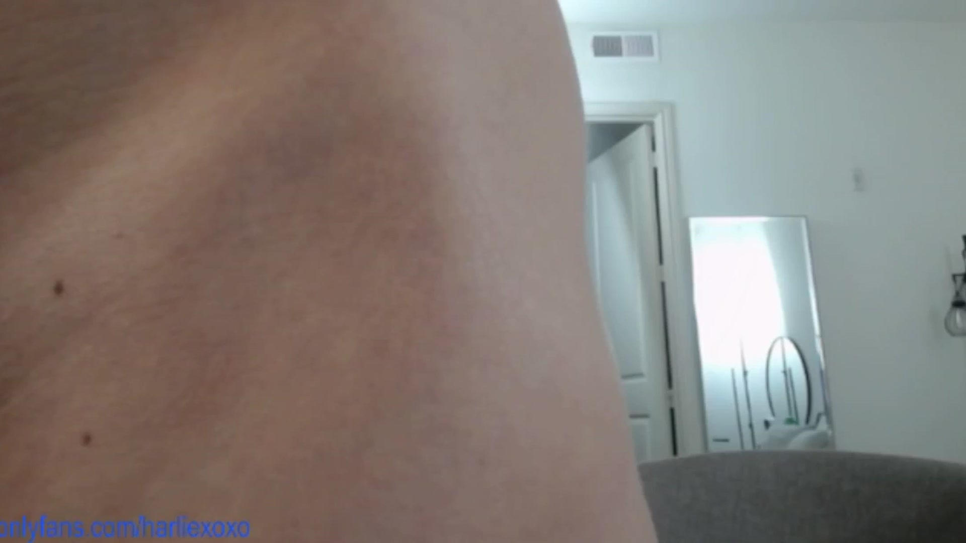 Gallery image thumbnail from SweetHarlie's myfreecams stream on, 08/19/2025, 23:17 image 12 of 20