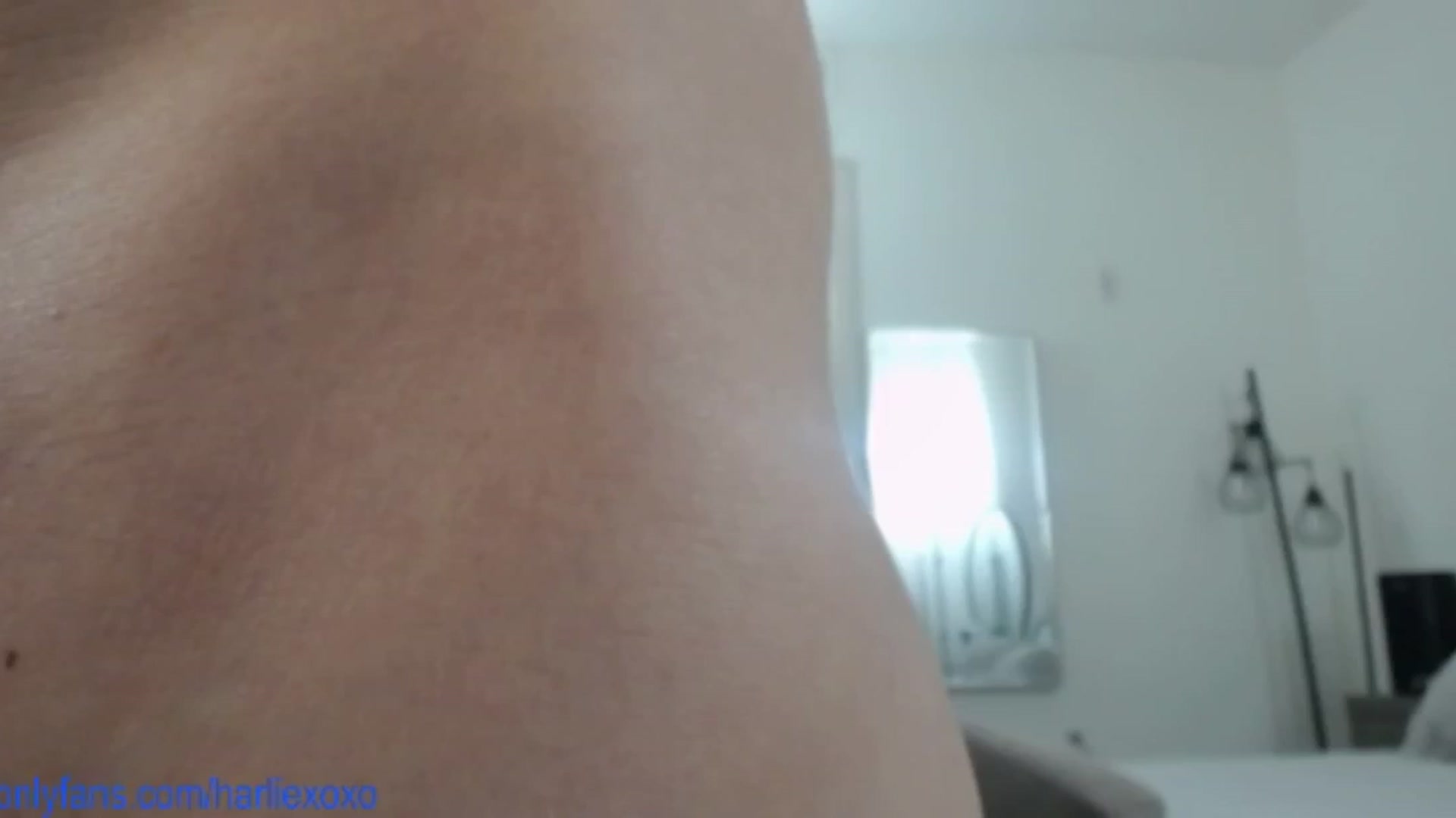 Gallery image thumbnail from SweetHarlie's myfreecams stream on, 08/20/2025, 24:04 image 1 of 20