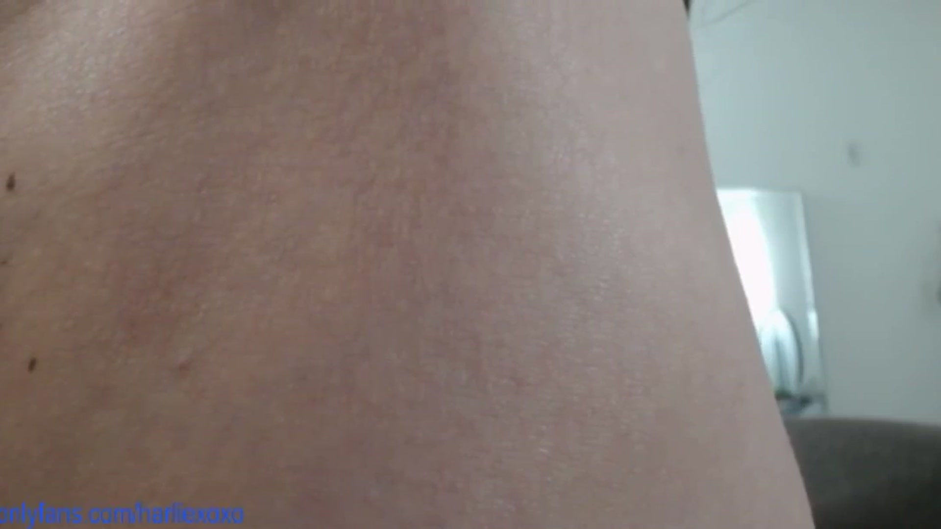 Gallery image thumbnail from SweetHarlie's myfreecams stream on, 09/04/2025, 24:09 image 16 of 20