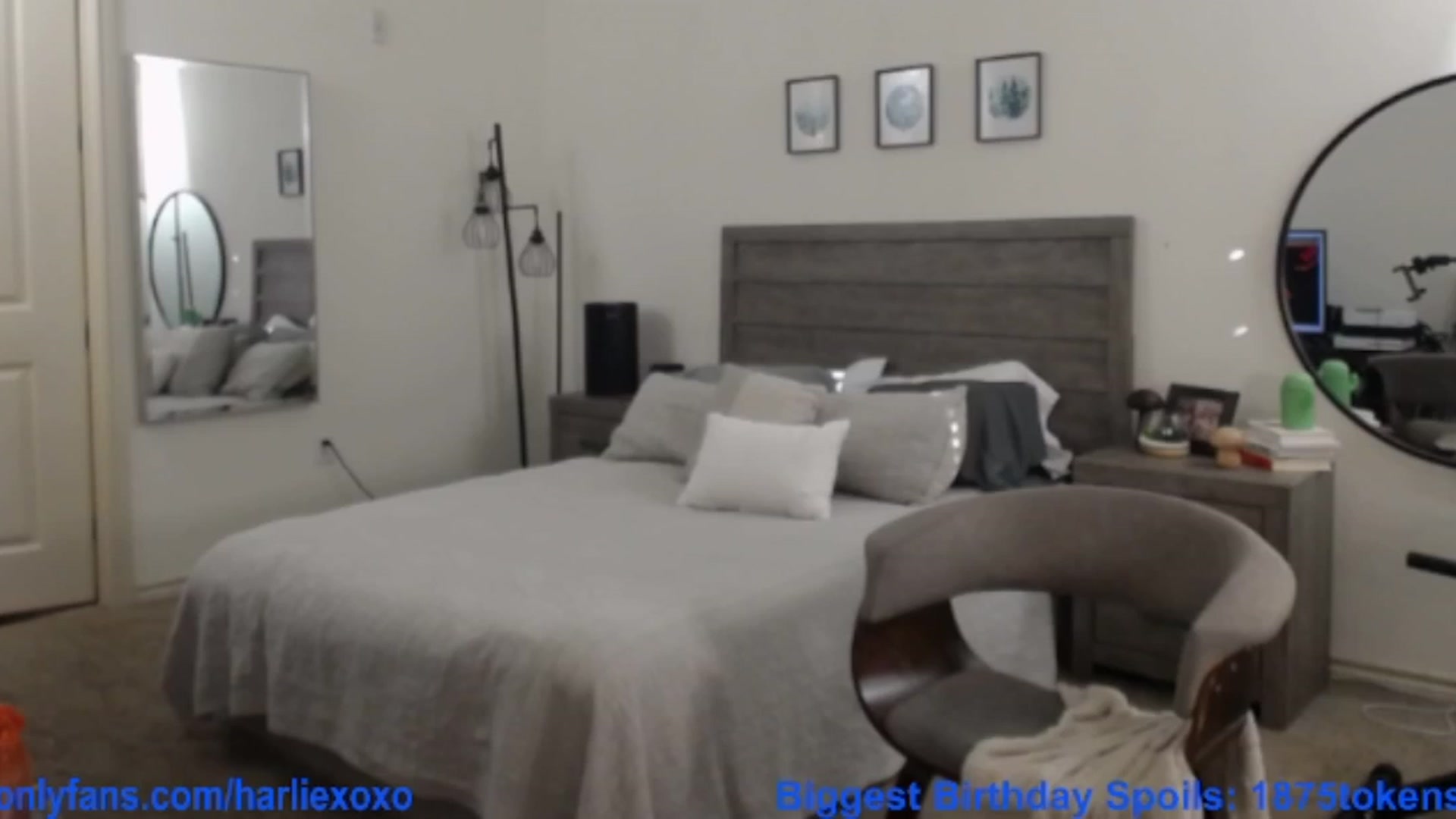 Gallery image thumbnail from SweetHarlie's myfreecams stream on, 09/09/2025, 23:37 image 13 of 20