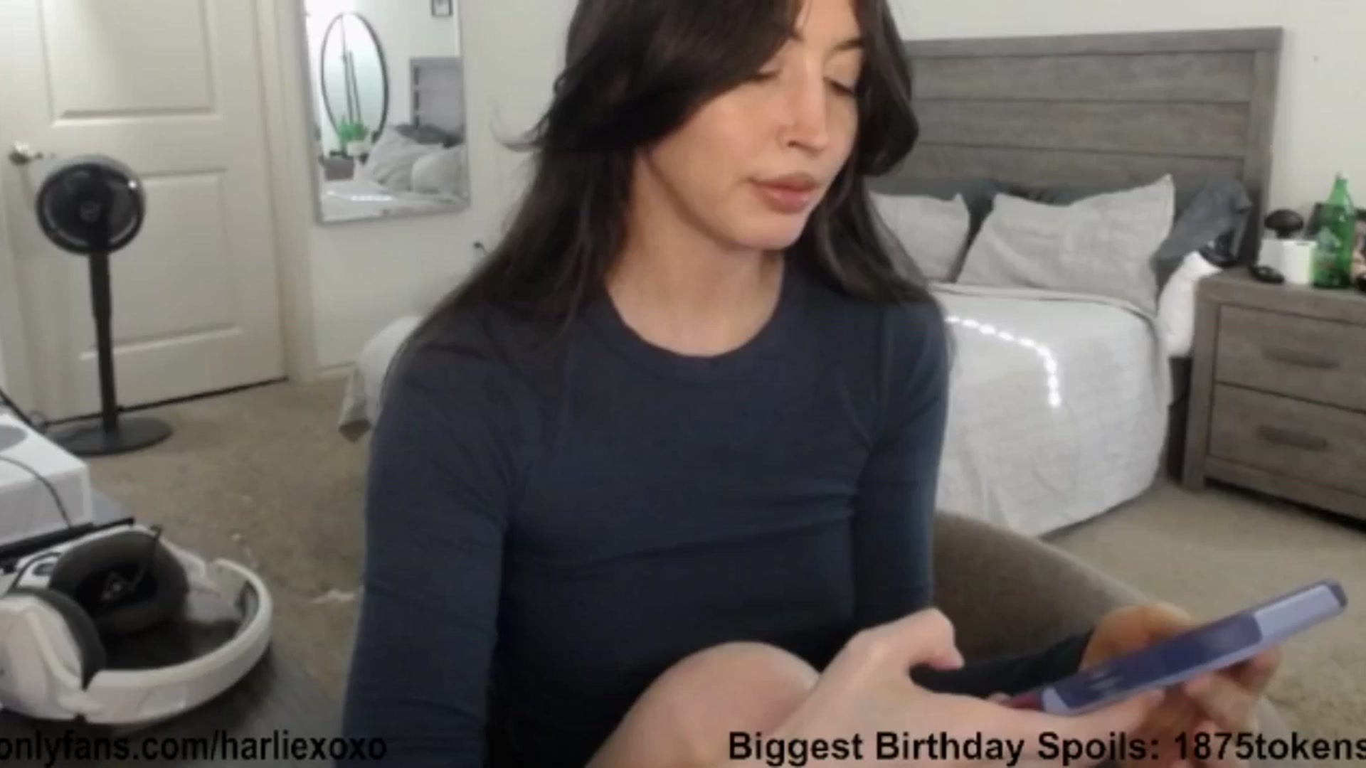 Gallery image thumbnail from SweetHarlie's myfreecams stream on, 09/18/2025, 22:11 image 14 of 20