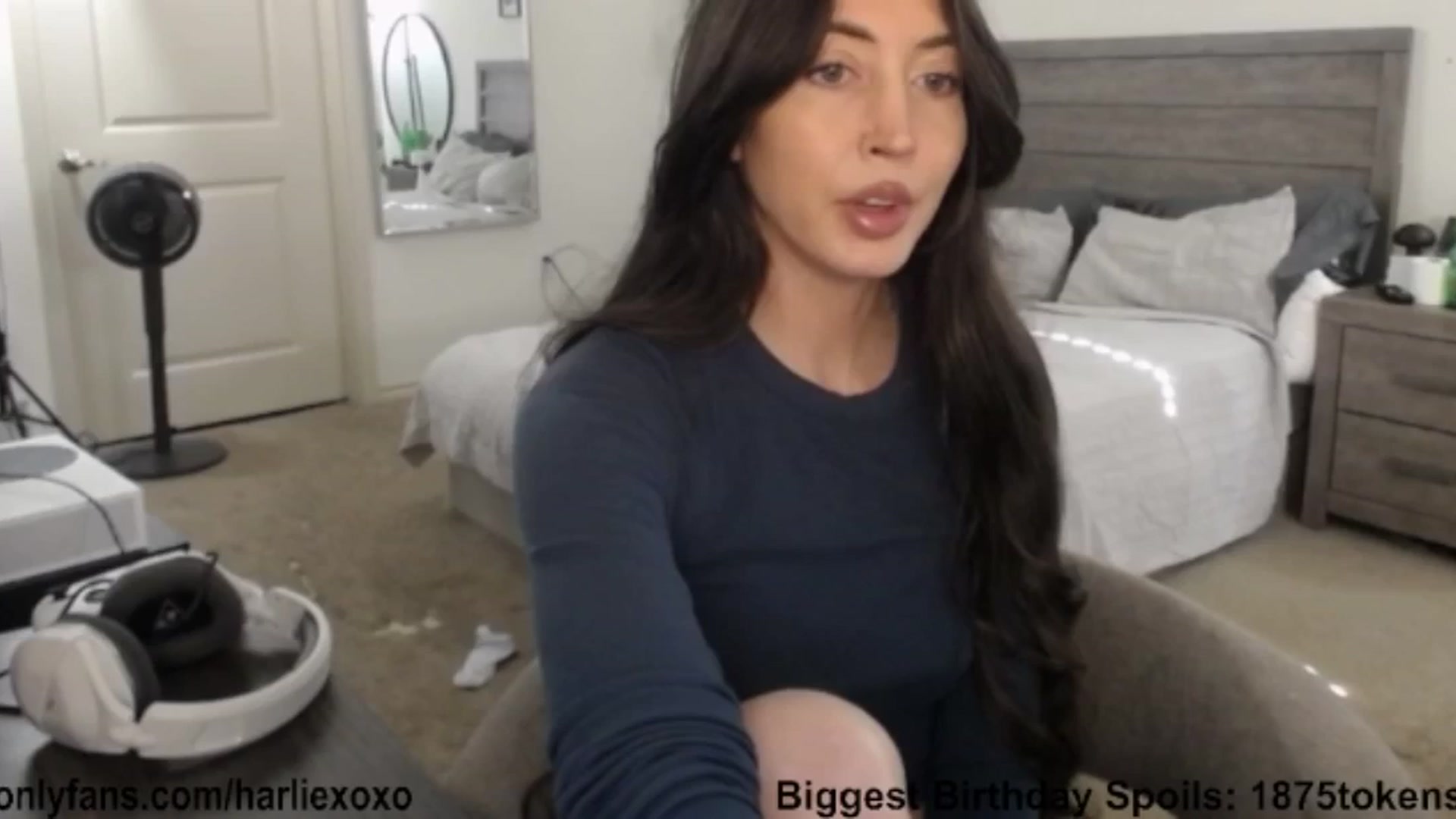 Gallery image thumbnail from SweetHarlie's myfreecams stream on, 09/18/2025, 22:11 image 17 of 20