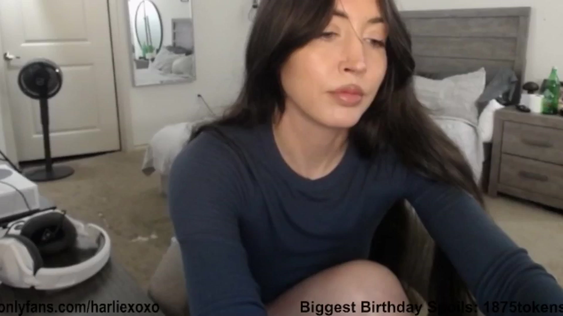 Gallery image thumbnail from SweetHarlie's myfreecams stream on, 09/18/2025, 22:11 image 8 of 20