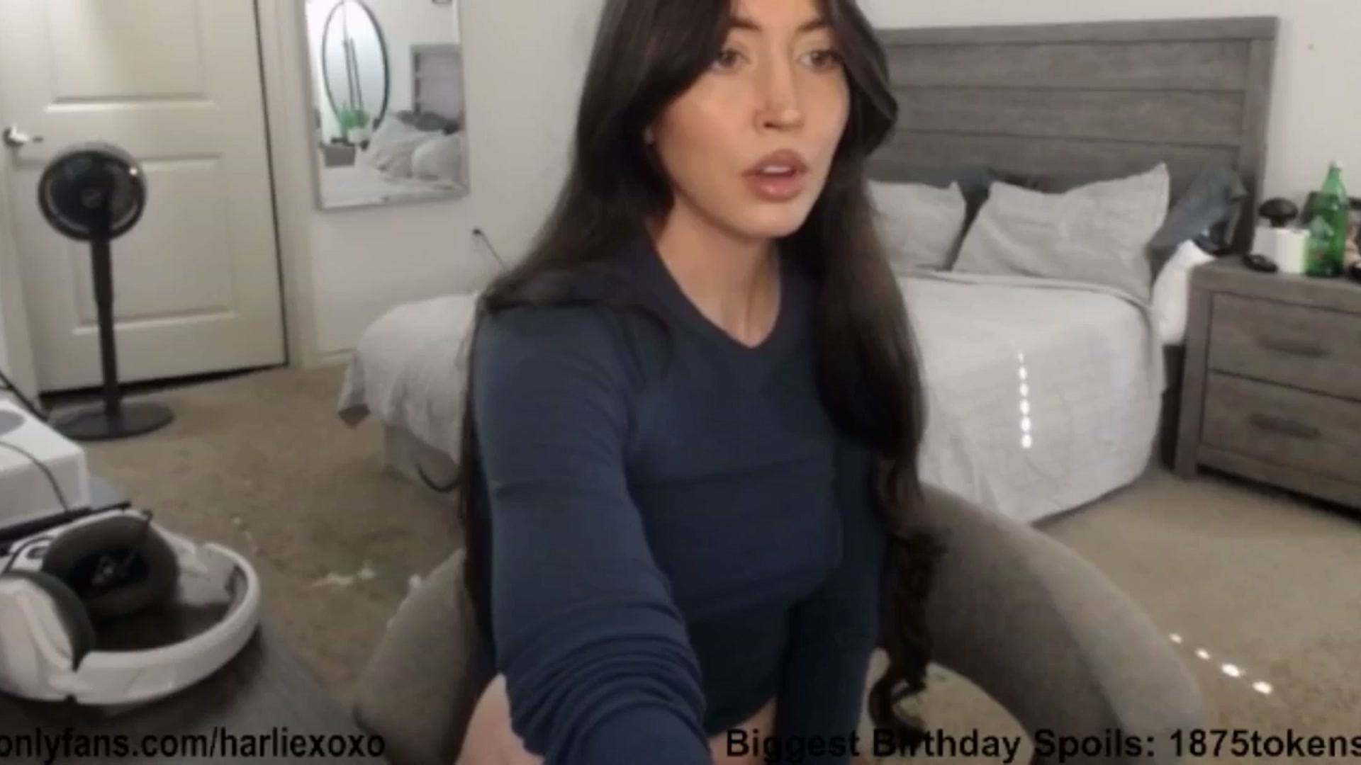 Gallery image thumbnail from SweetHarlie's myfreecams stream on, 09/18/2025, 22:11 image 5 of 20