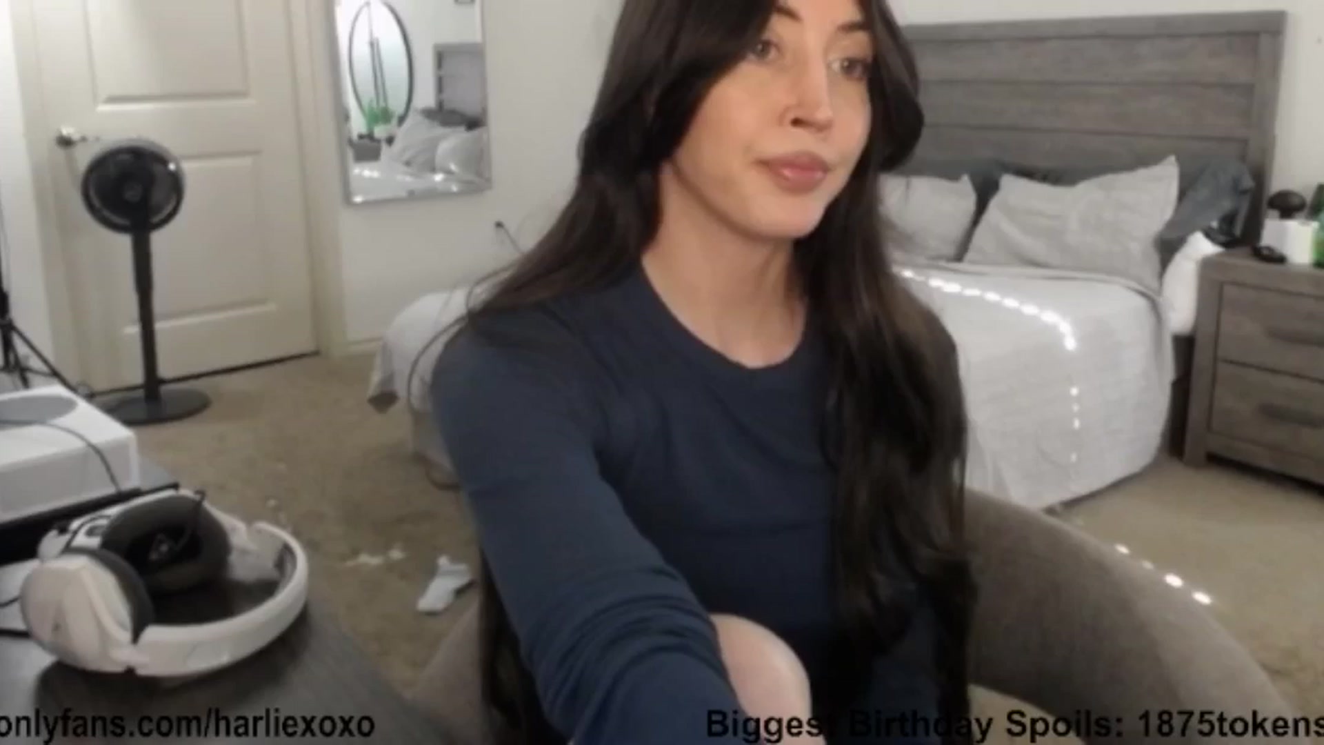 Gallery image thumbnail from SweetHarlie's myfreecams stream on, 09/18/2025, 22:11 image 20 of 20