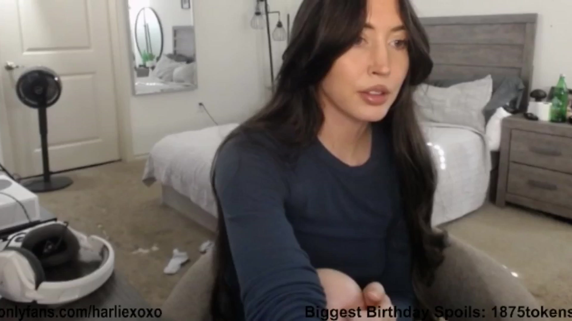 Gallery image thumbnail from SweetHarlie's myfreecams stream on, 09/18/2025, 22:11 image 15 of 20