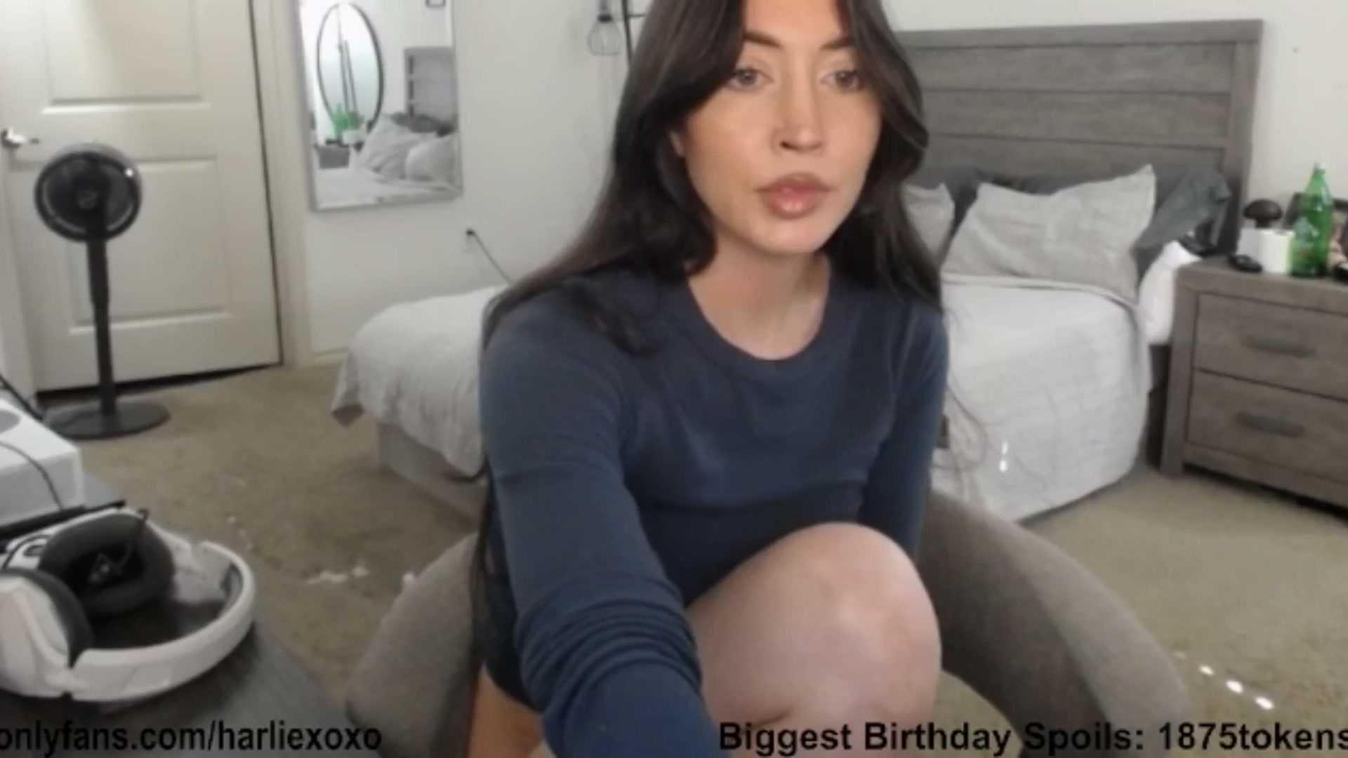 Gallery image thumbnail from SweetHarlie's myfreecams stream on, 09/18/2025, 22:11 image 1 of 20