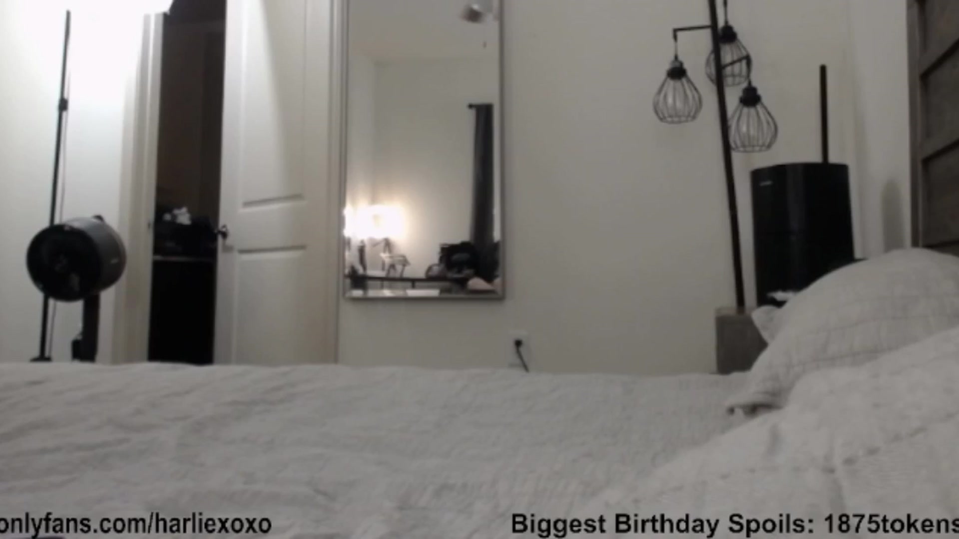 Gallery image thumbnail from SweetHarlie's myfreecams stream on, 09/28/2025, 04:06 image 18 of 20