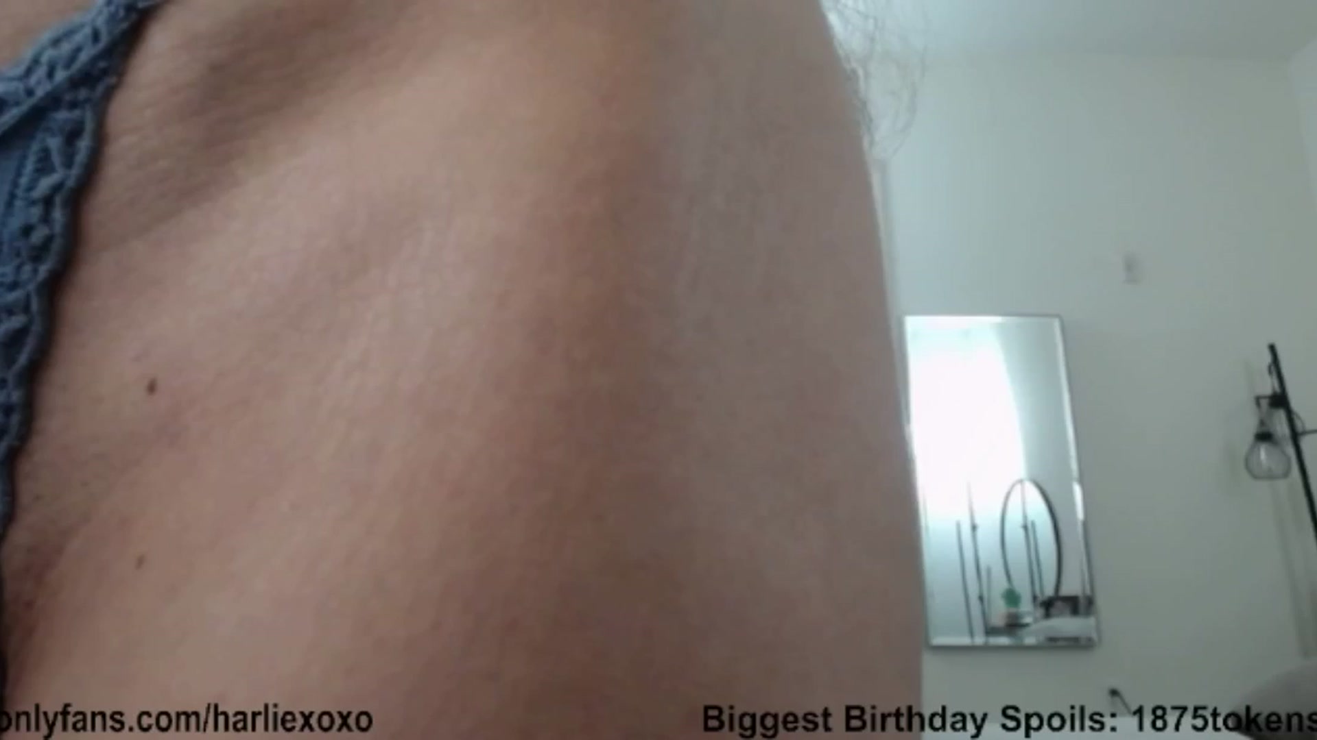 Gallery image thumbnail from SweetHarlie's myfreecams stream on, 09/28/2025, 04:06 image 5 of 20