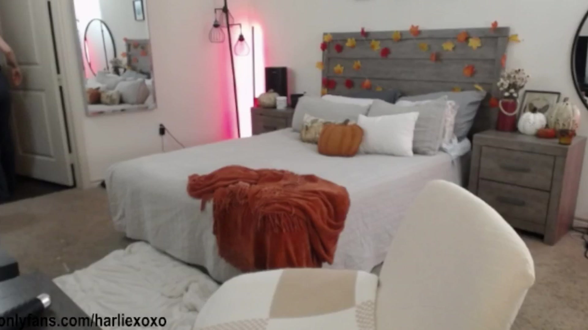 Gallery image thumbnail from SweetHarlie's myfreecams stream on, 11/27/2025, 02:18 image 3 of 20