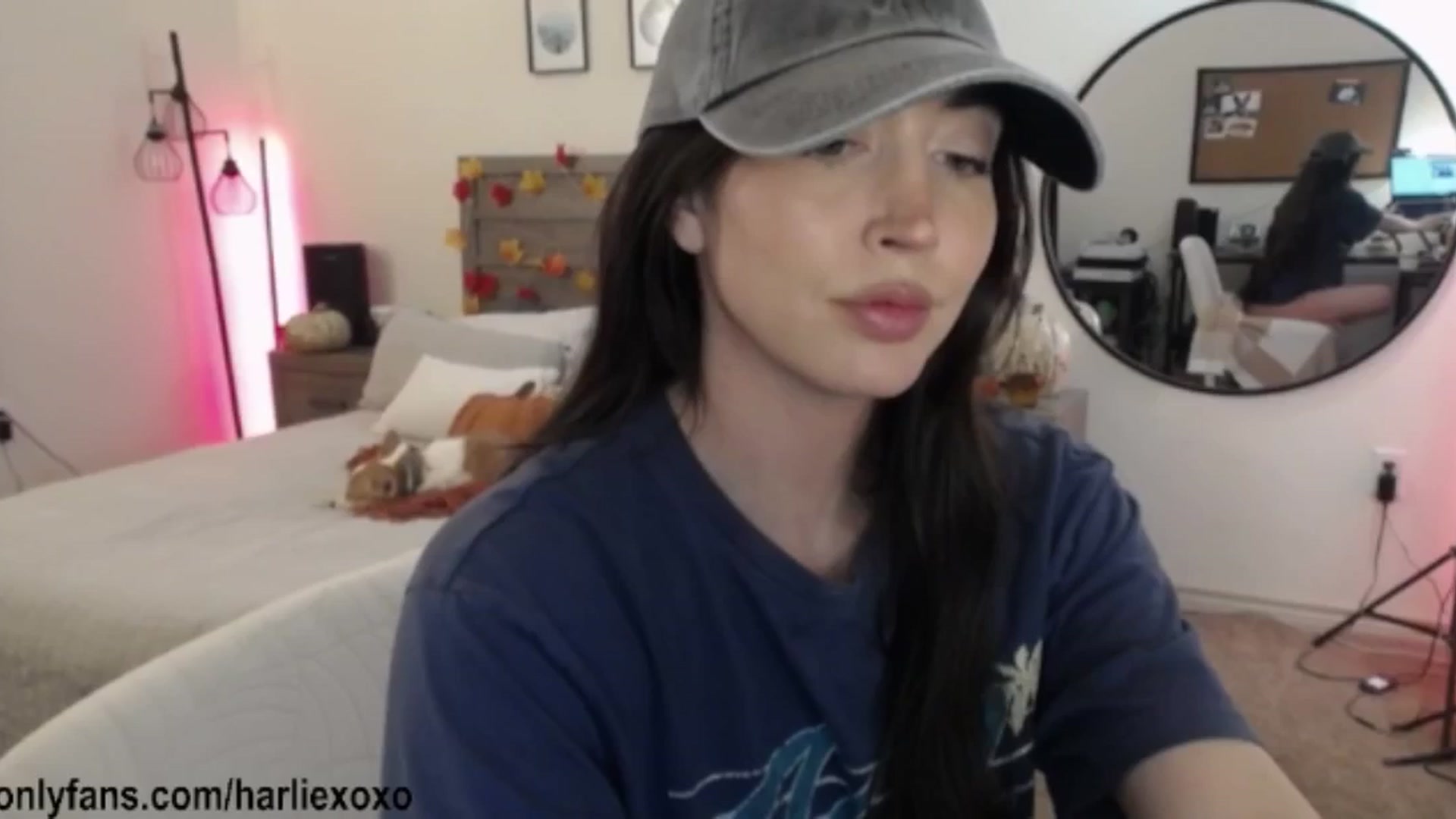 Gallery image thumbnail from SweetHarlie's myfreecams stream on, 11/30/2025, 04:03 image 16 of 20