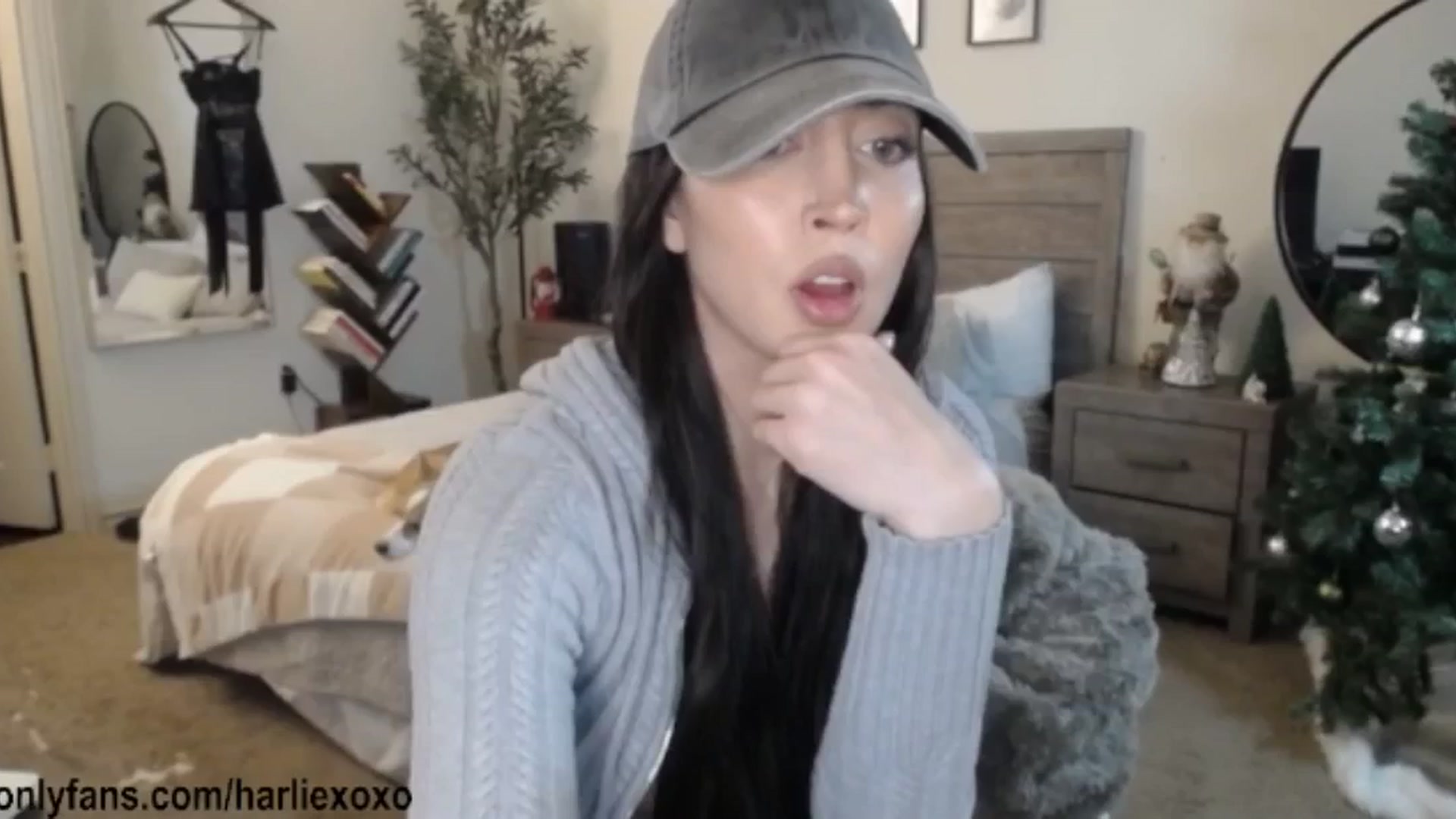 Gallery image thumbnail from SweetHarlie's myfreecams stream on, 01/15/2026, 02:07 image 5 of 20