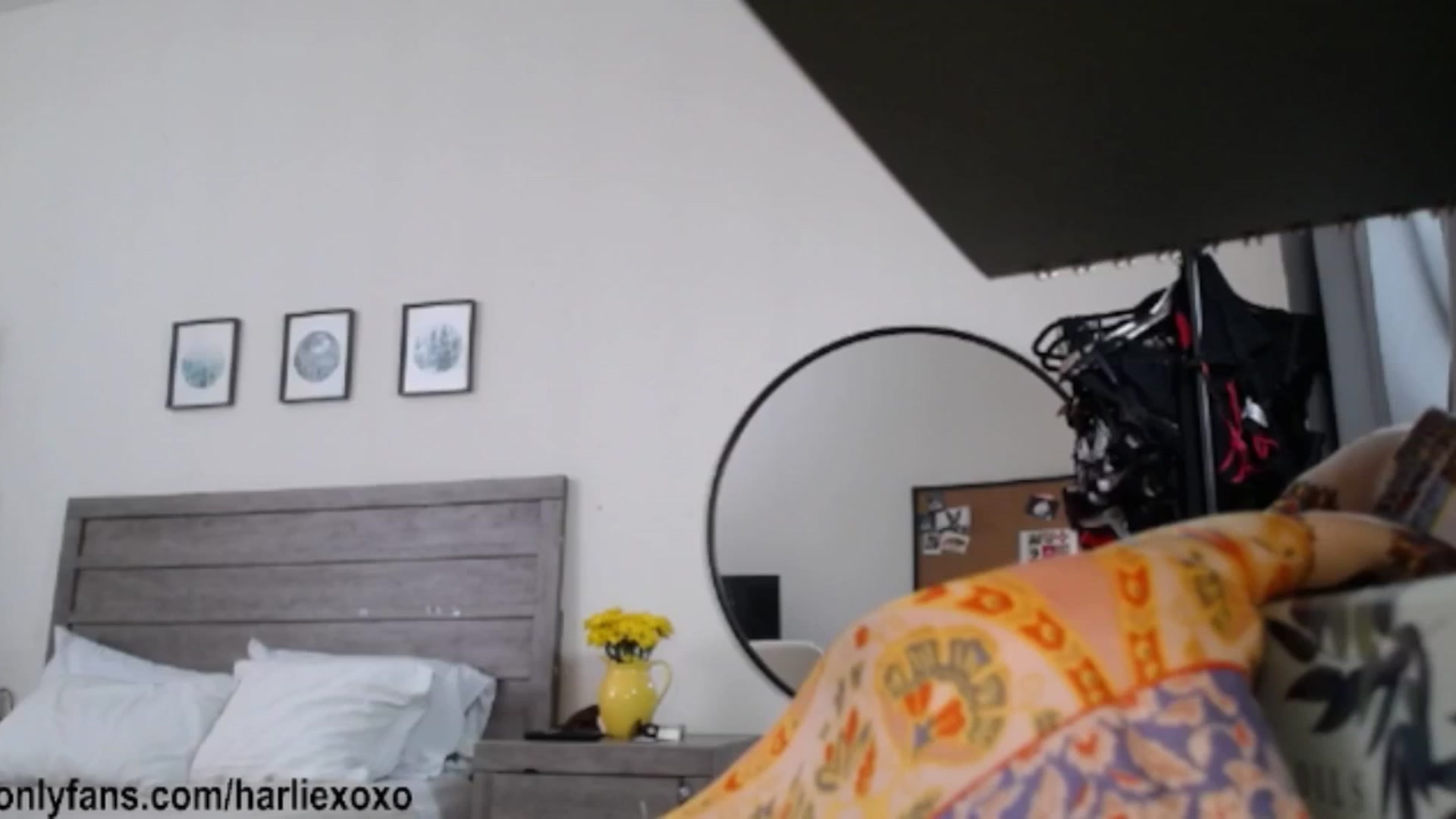 Gallery image thumbnail from SweetHarlie's myfreecams stream on, 04/15/2026, 03:02 image 1 of 20