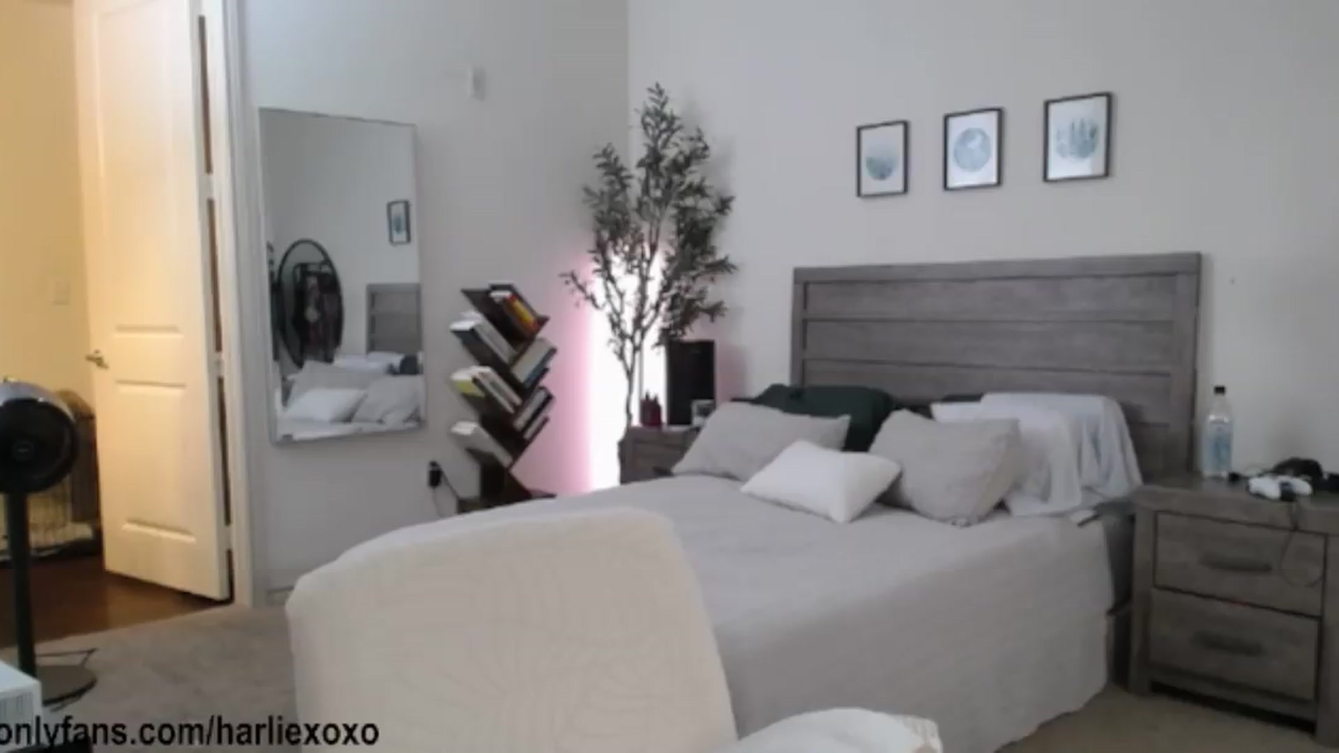 Gallery image thumbnail from SweetHarlie's myfreecams stream on, 06/28/2026, 04:08 image 1 of 20