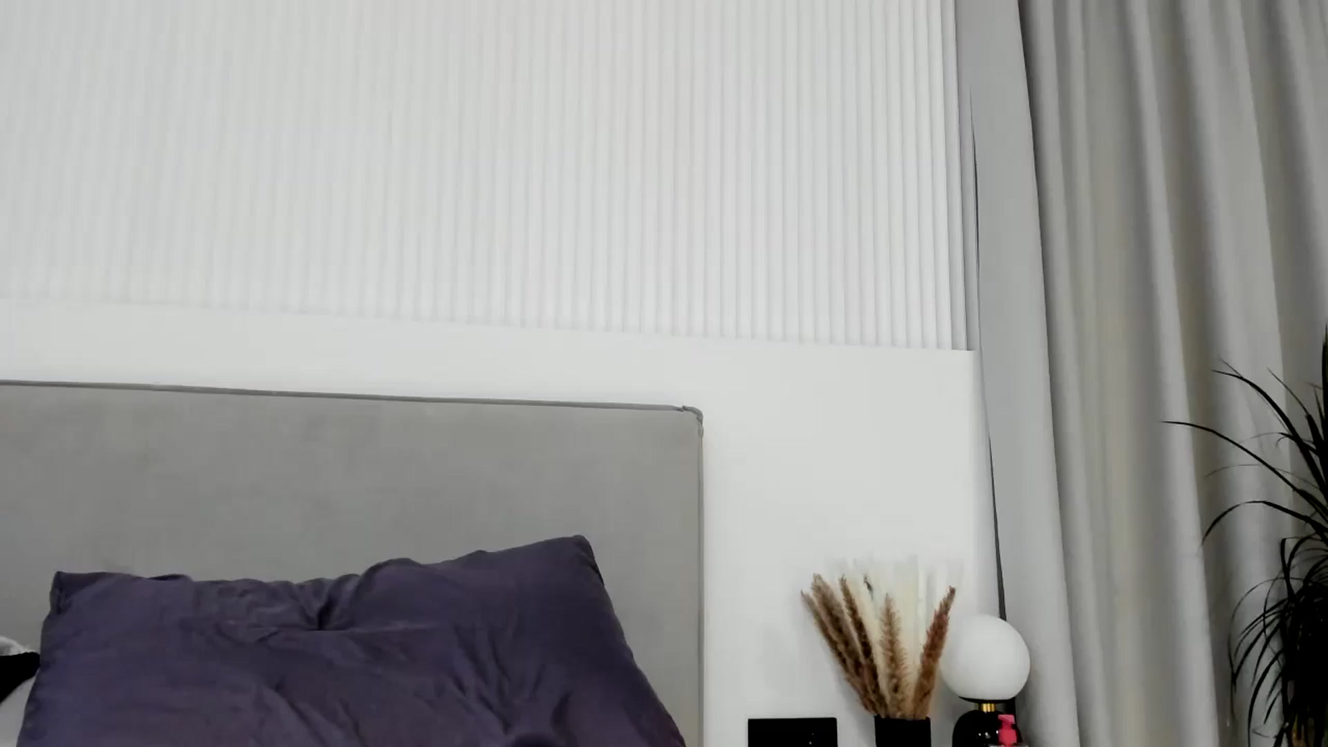 Gallery image thumbnail from SweetJuicee's myfreecams stream on, 06/13/2024, 17:42 image 3 of 20