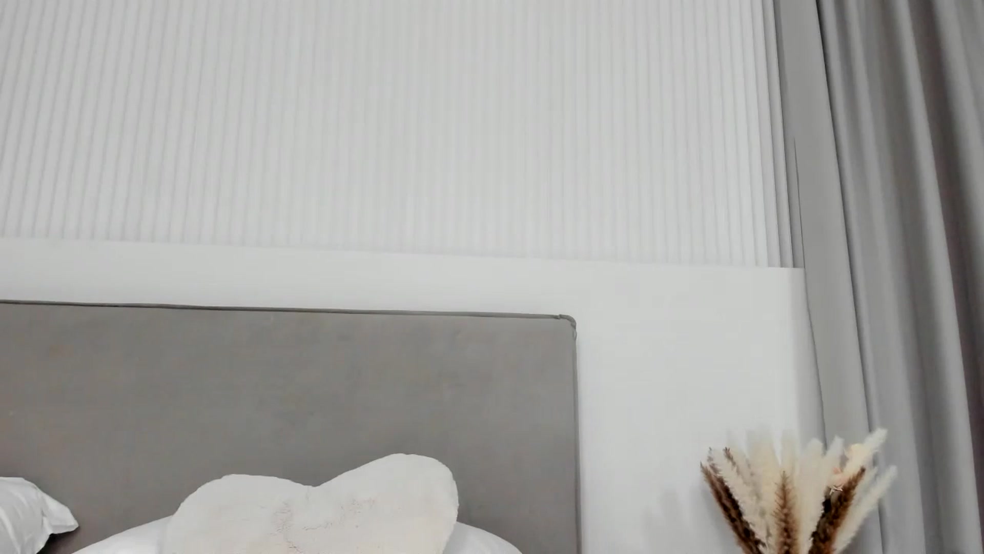 Gallery image thumbnail from SweetJuicee's myfreecams stream on, 07/04/2024, 19:33 image 13 of 20