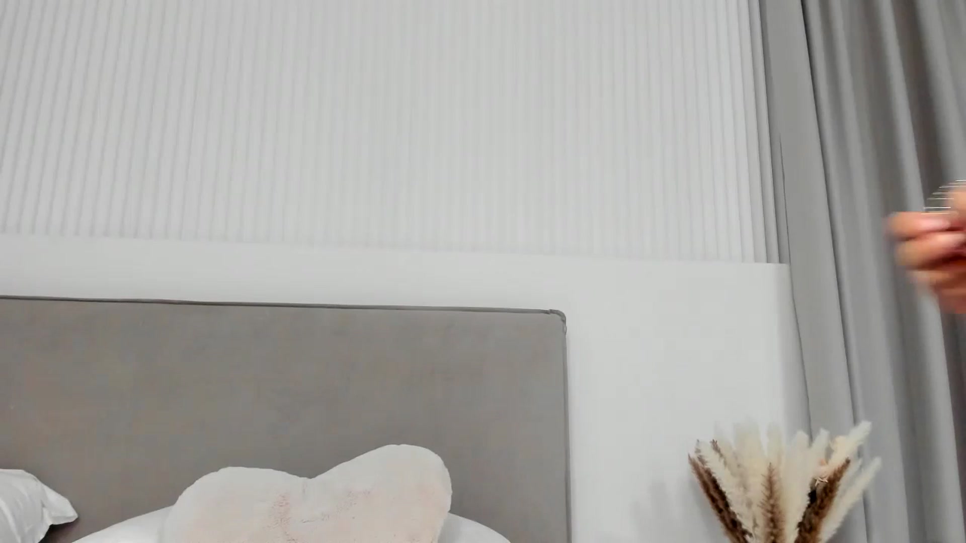 Gallery image thumbnail from SweetJuicee's myfreecams stream on, 07/04/2024, 19:33 image 12 of 20