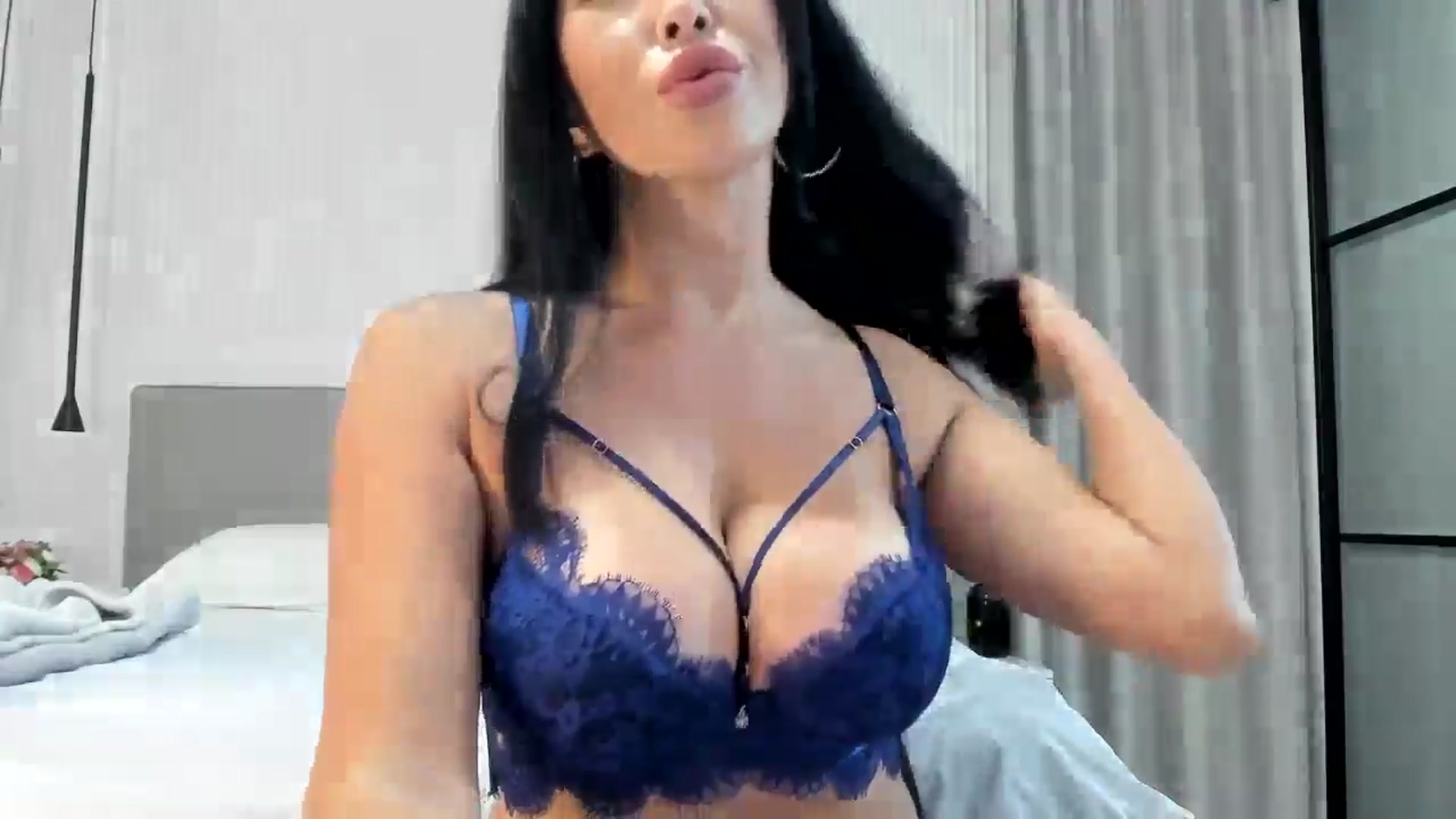 Gallery image thumbnail from SweetJuicee's myfreecams stream on, 07/07/2024, 20:55 image 13 of 20