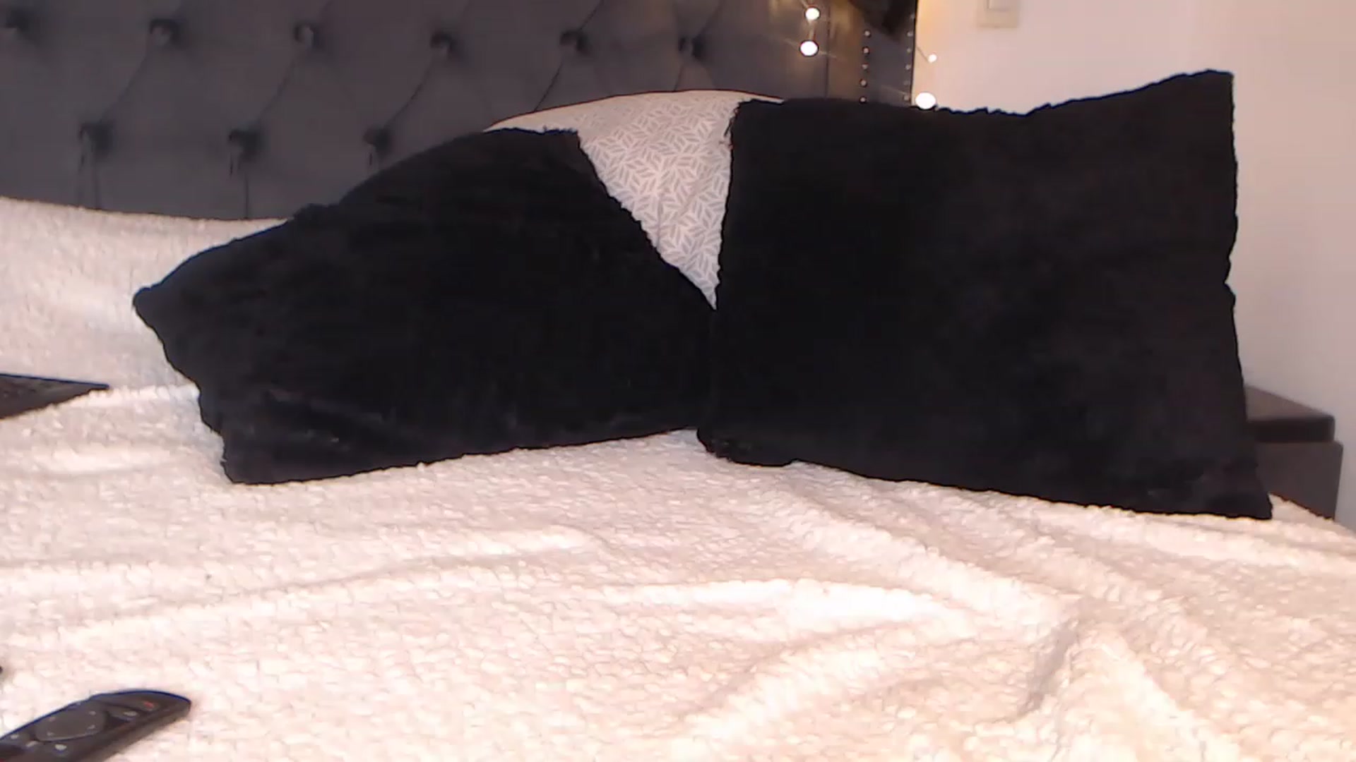 Gallery image thumbnail from SweetJulietha's myfreecams stream on, 02/03/2023, 20:39 image 16 of 20