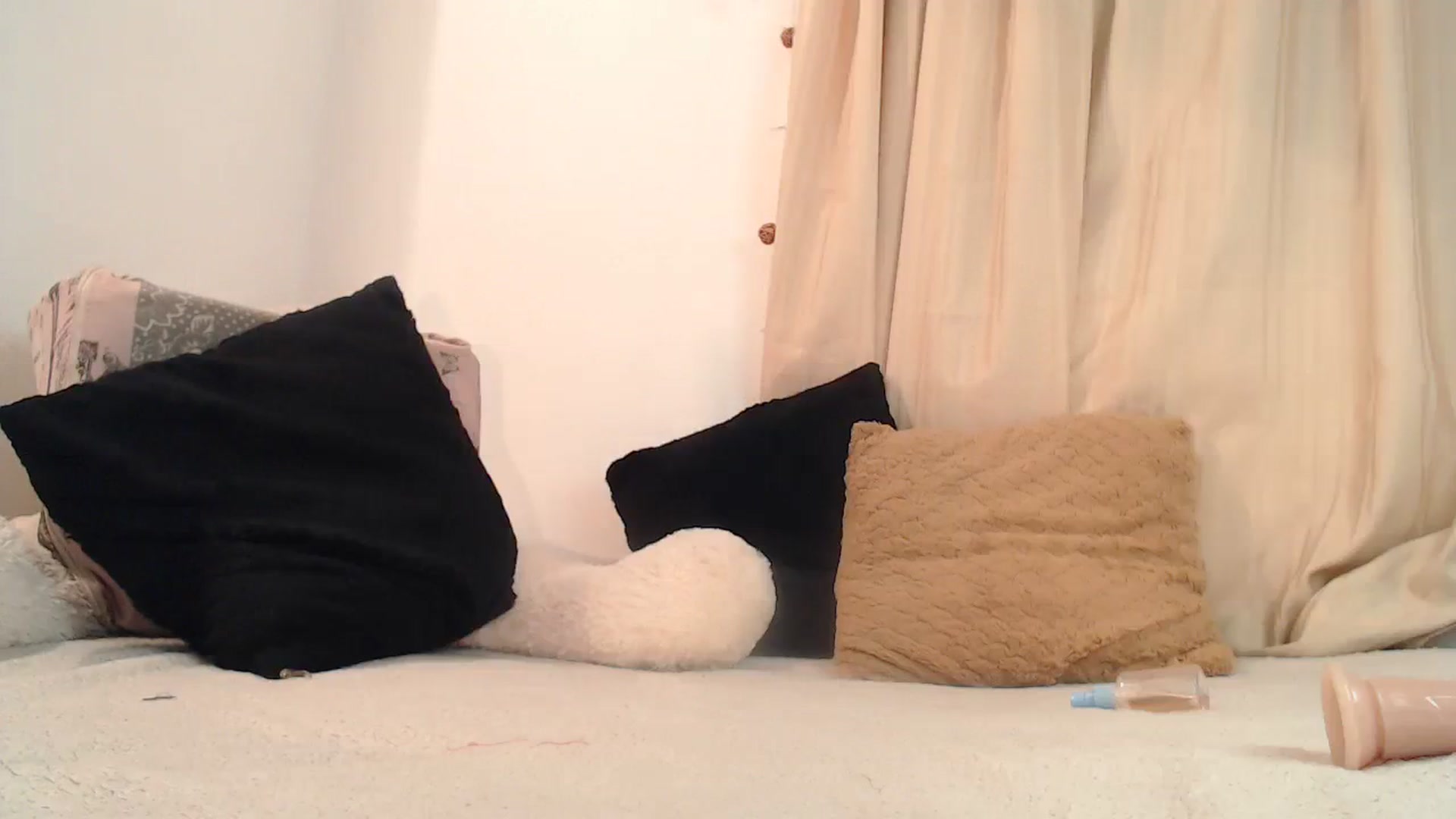 Gallery image thumbnail from SweetJulietha's myfreecams stream on, 08/01/2023, 09:40 image 18 of 20