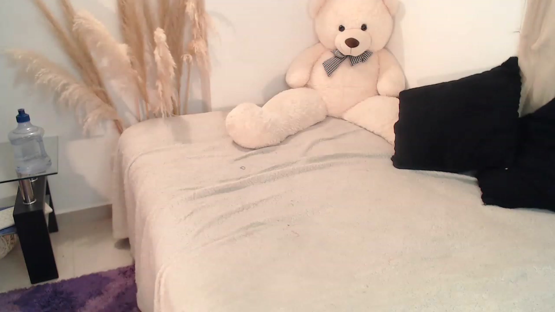 Gallery image thumbnail from SweetJulietha's myfreecams stream on, 08/24/2023, 10:13 image 11 of 20
