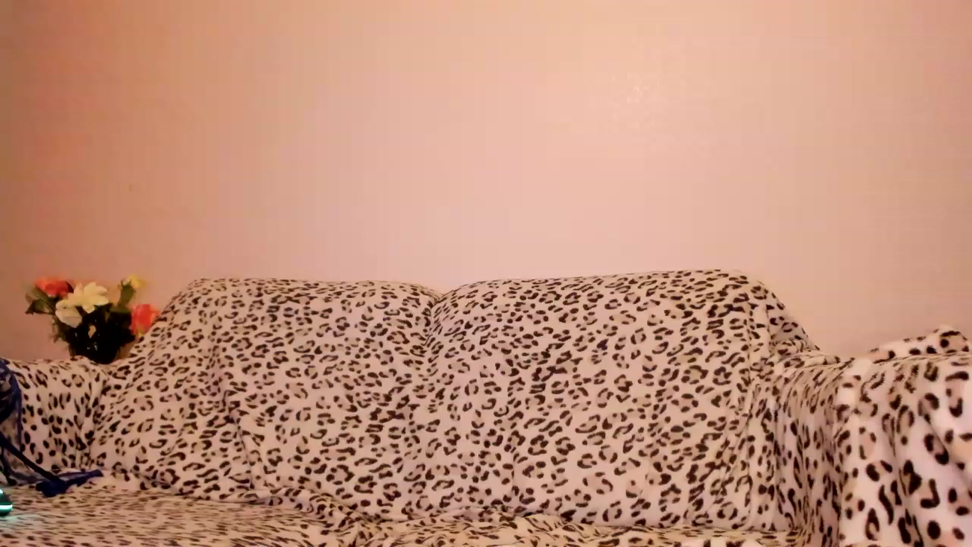 Gallery image thumbnail from SweetKellsey's myfreecams stream on, 11/16/2022, 19:29 image 19 of 20