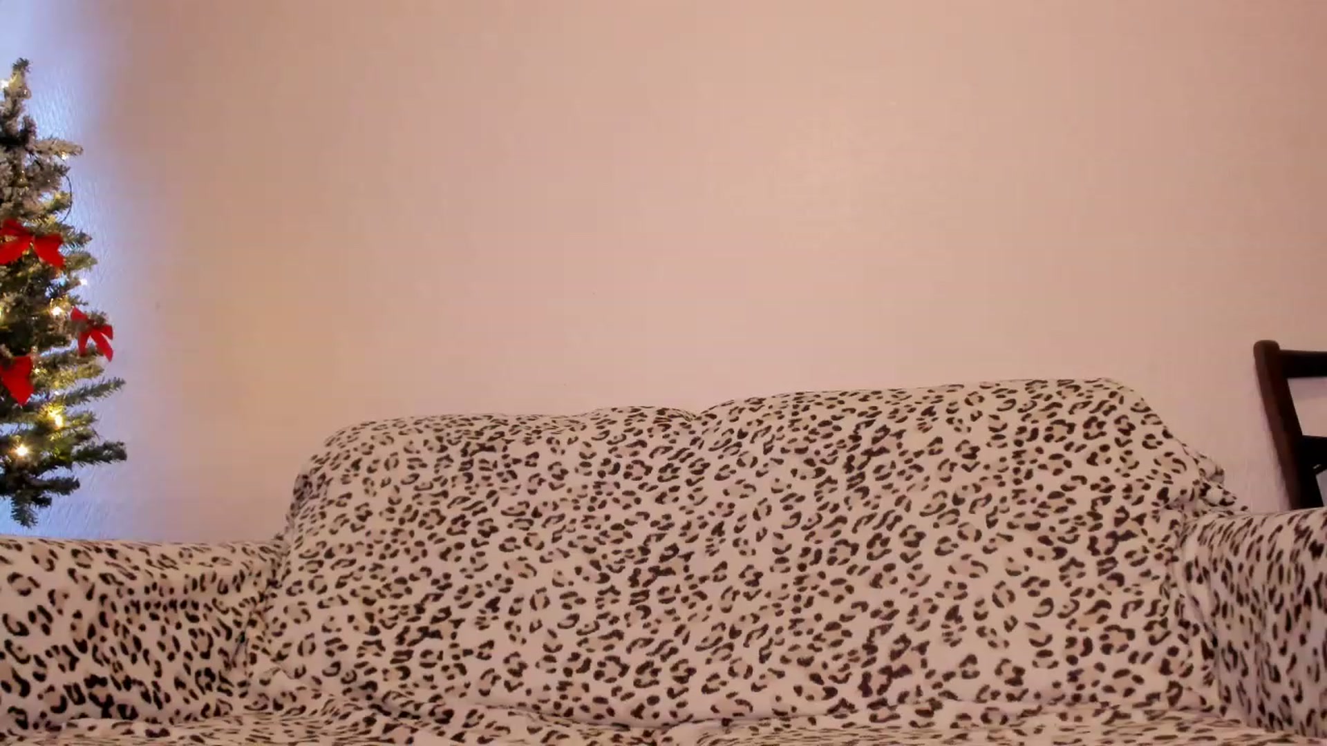 Gallery image thumbnail from SweetKellsey's myfreecams stream on, 12/23/2022, 09:46 image 17 of 20