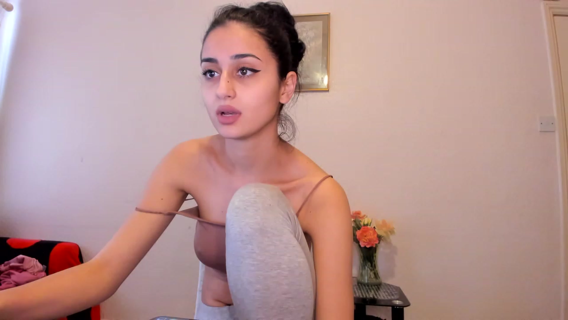 Gallery image thumbnail from SweetKellsey's myfreecams stream on, 03/11/2023, 15:38 image 20 of 20