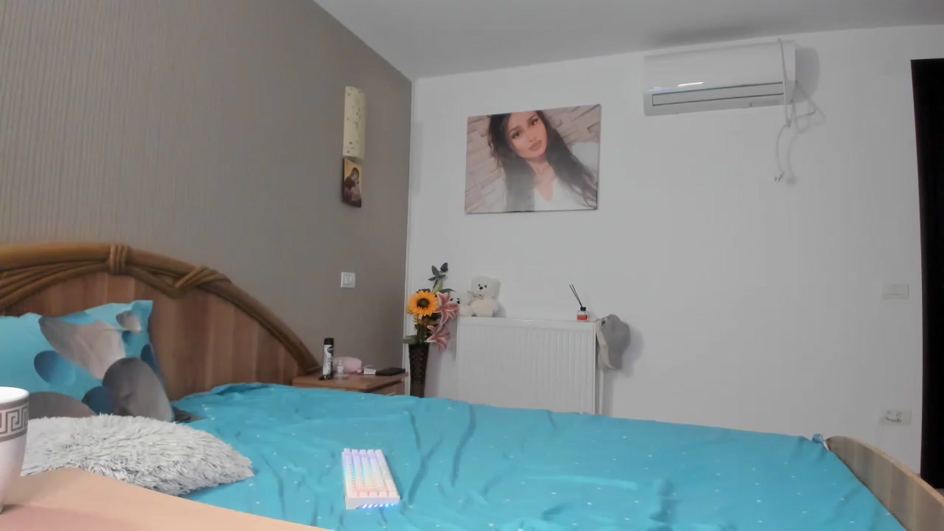 Gallery image thumbnail from SweetKellsey's myfreecams stream on, 08/11/2023, 16:44 image 20 of 20