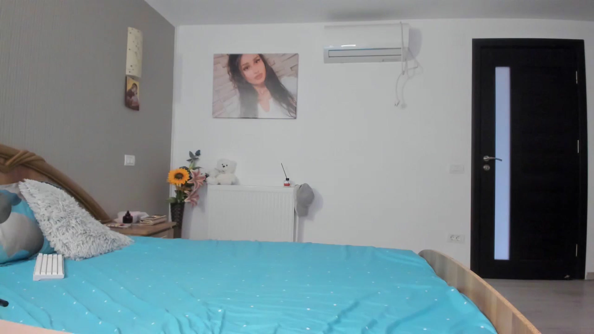 Gallery image thumbnail from SweetKellsey's myfreecams stream on, 08/19/2023, 12:00 image 9 of 20