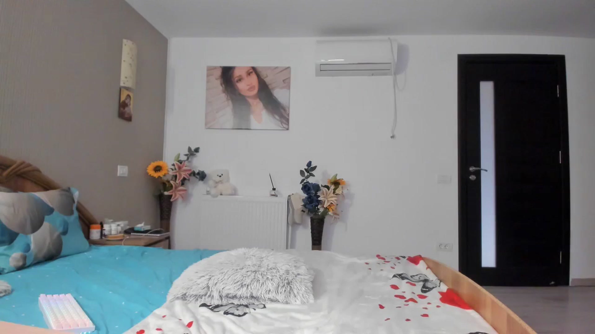 Gallery image thumbnail from SweetKellsey's myfreecams stream on, 09/27/2023, 14:49 image 6 of 20