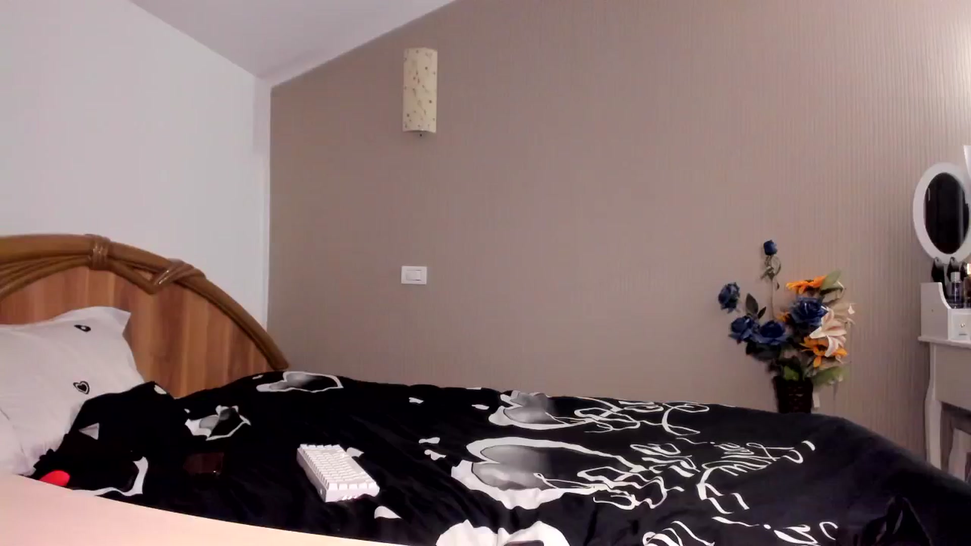 Gallery image thumbnail from SweetKellsey's myfreecams stream on, 04/07/2024, 01:59 image 6 of 20