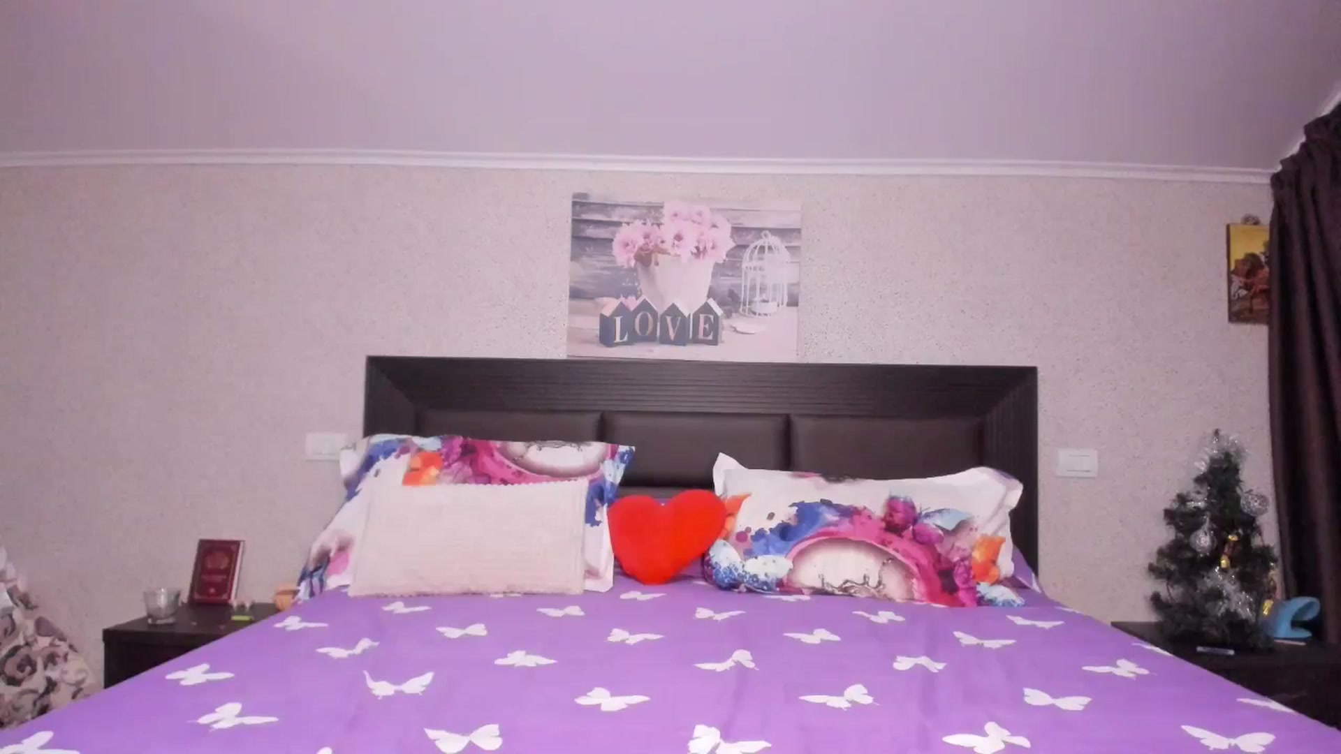 Gallery image thumbnail from SweetKellsey's myfreecams stream on, 12/28/2024, 14:29 image 20 of 20