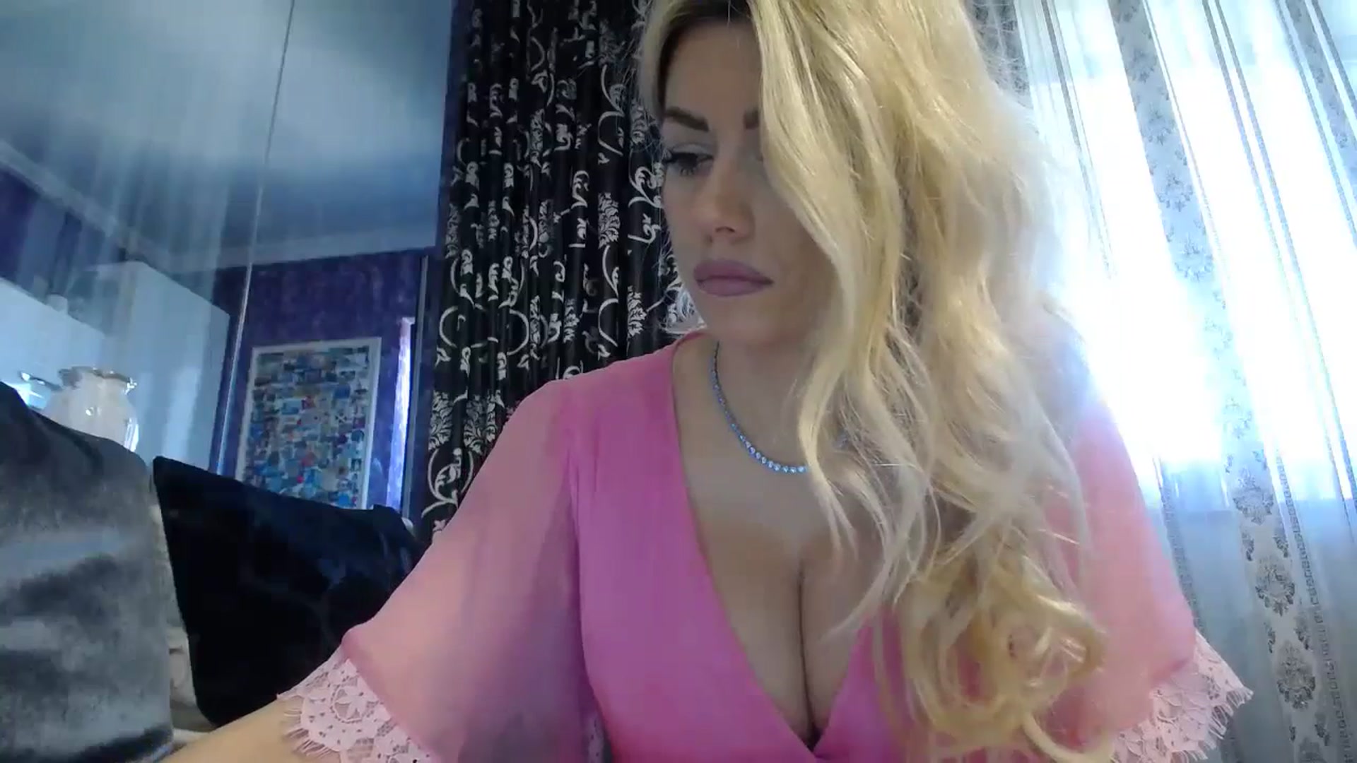 Gallery image thumbnail from SweetKimmmber's myfreecams stream on, 09/25/2023, 07:30 image 2 of 20